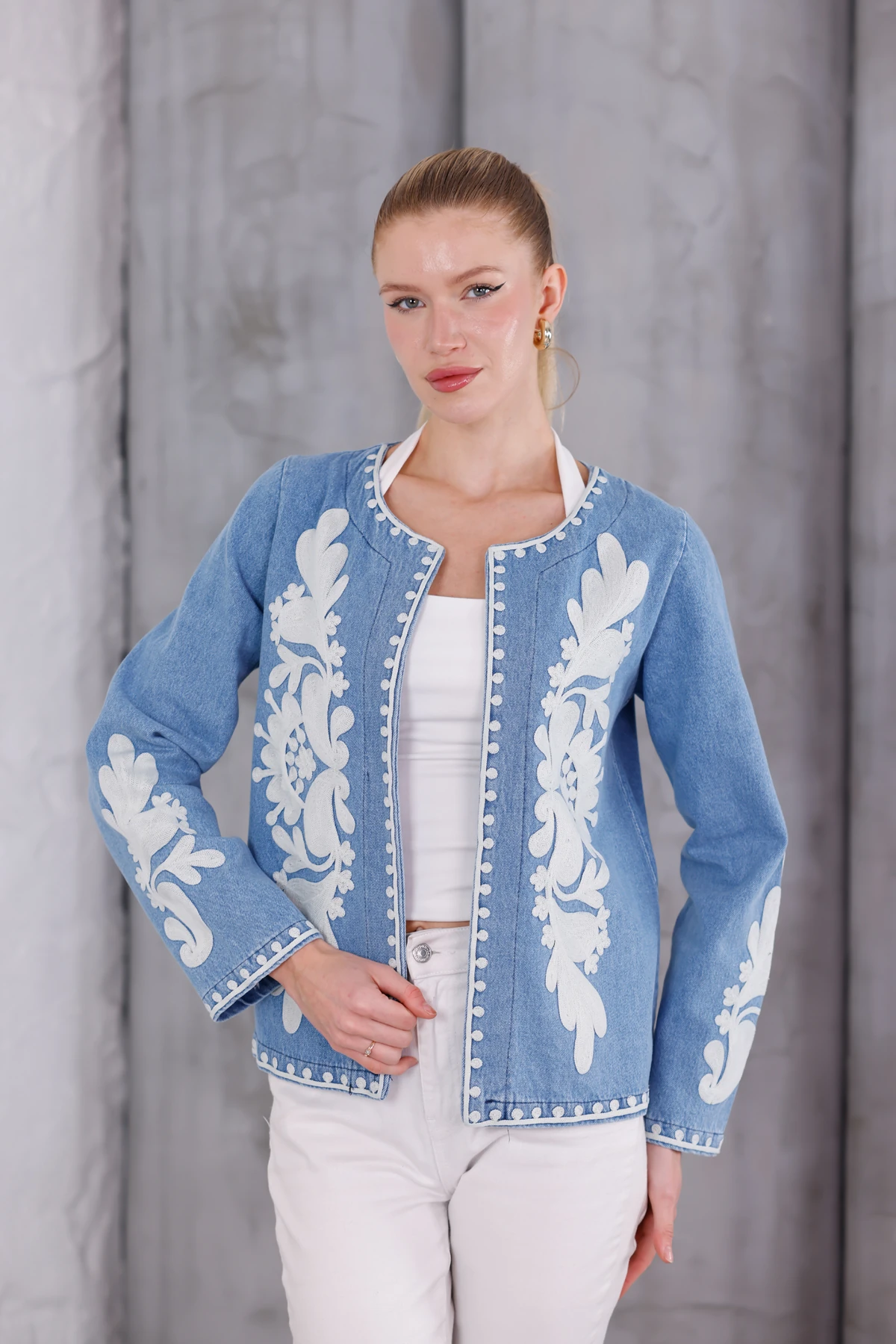 Bohem Nakış Detaylı Denim Ceket