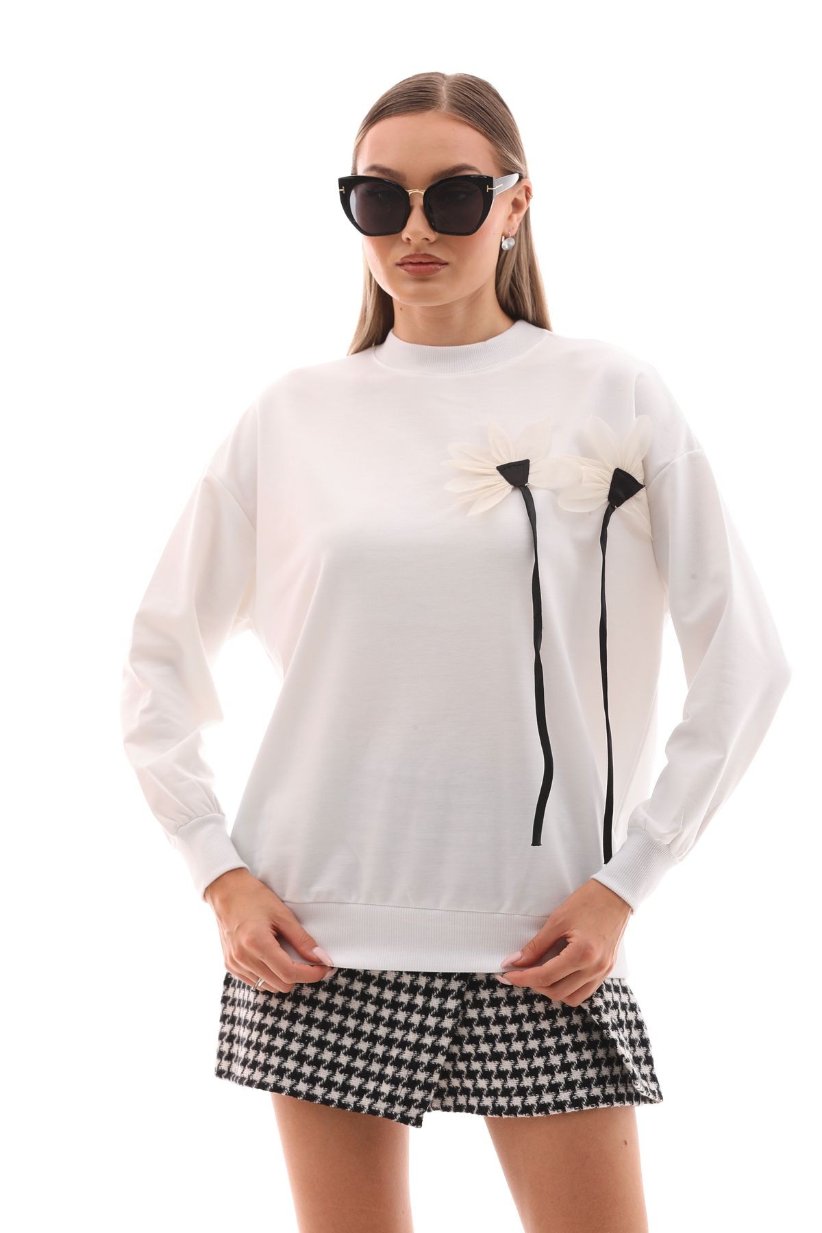 Papatya Aplikeli  Sweatshırt