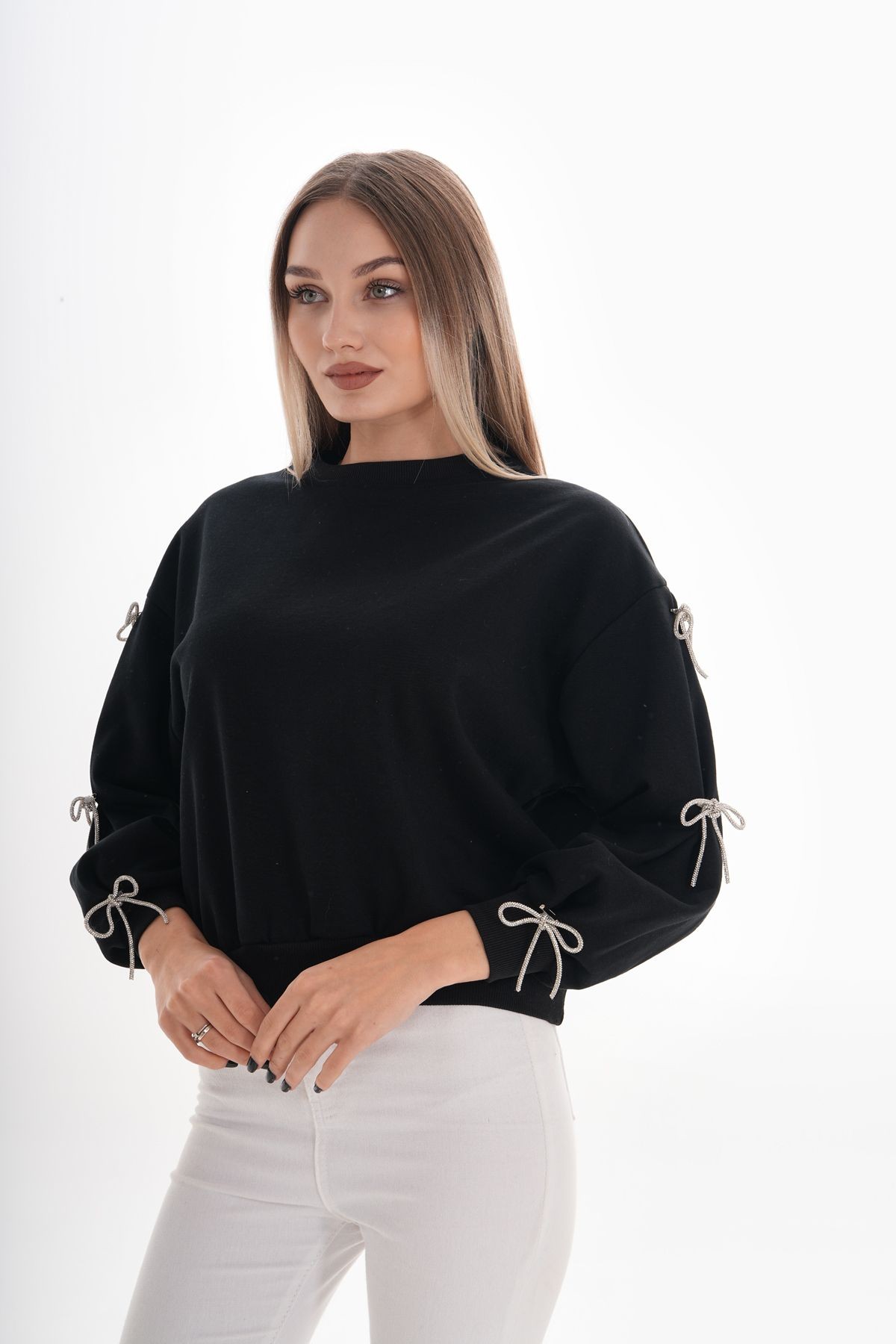 Kurdele Taşlı Basıc Siyah Sweat
