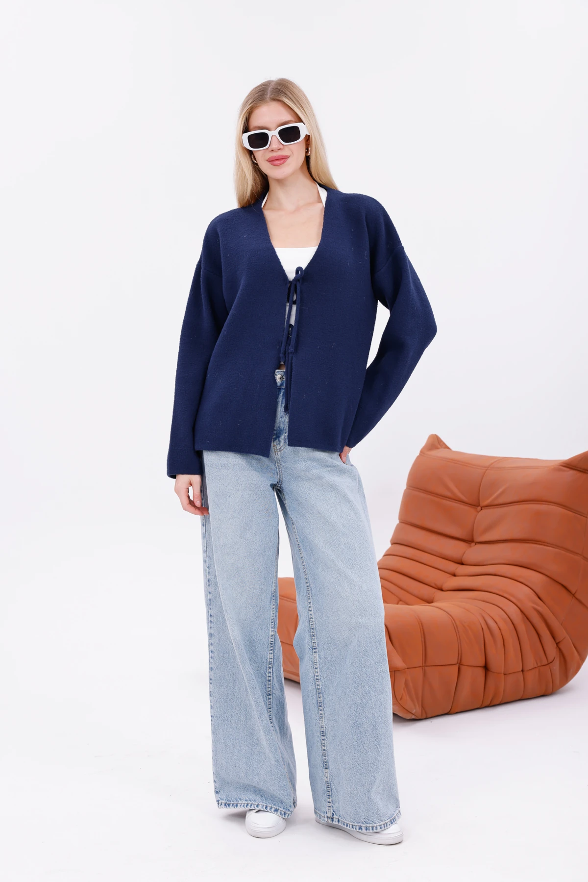 Bağlama Detaylı Dokulu Triko Hırka