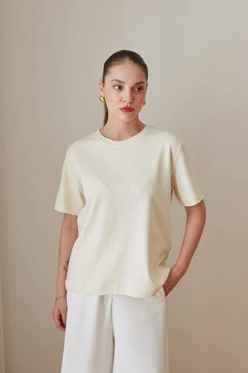 Basic Kadın T-Shirt 95% Pamuk %5 Likra Kısa Kol Bisiklet Yaka Düz Renk - Ekru