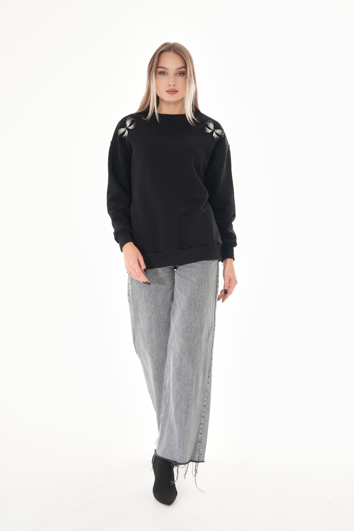Taş Fiyonk Detaylı Sweatshirt