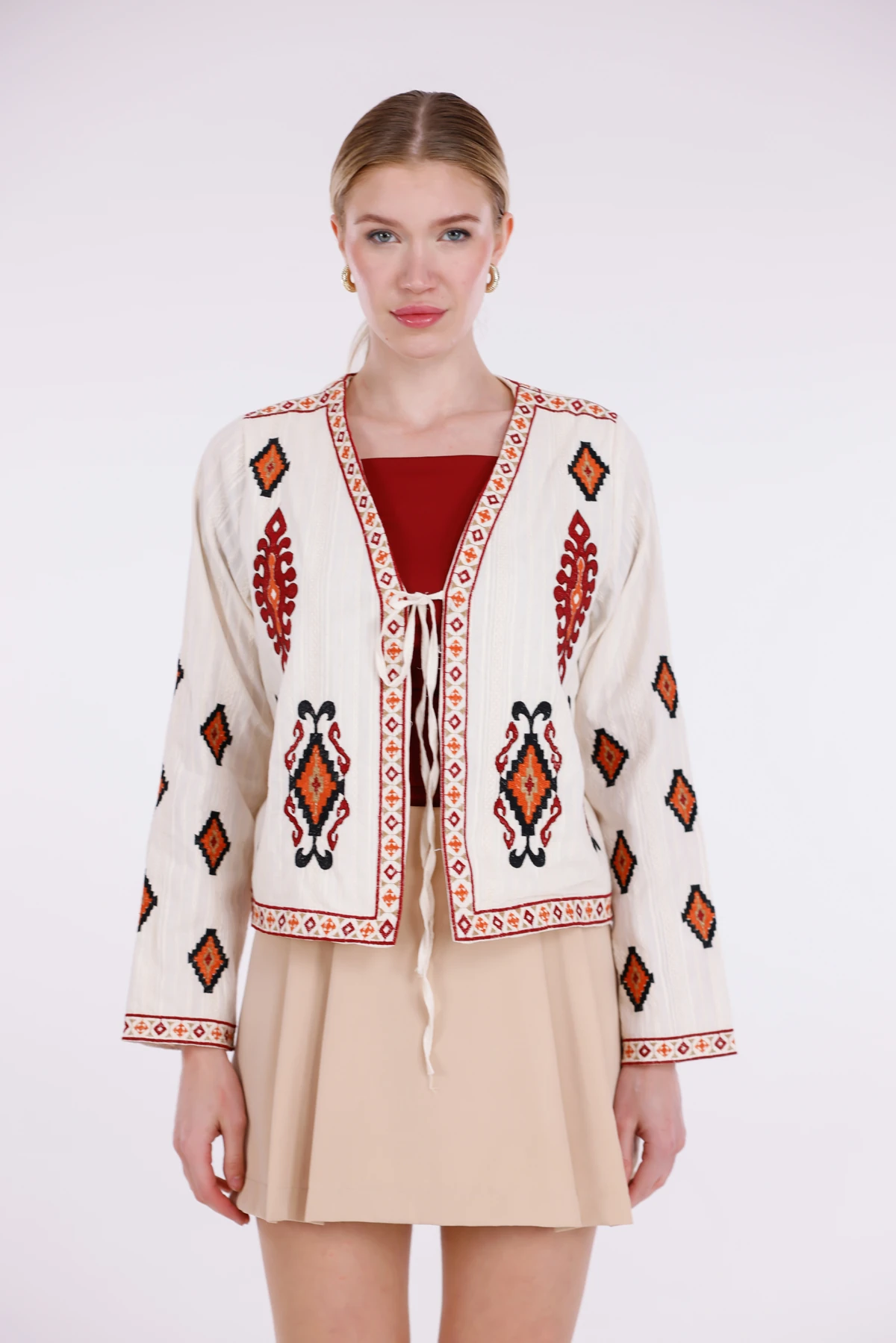 Etnik Desenli Keten Görünümlü Gömlek 