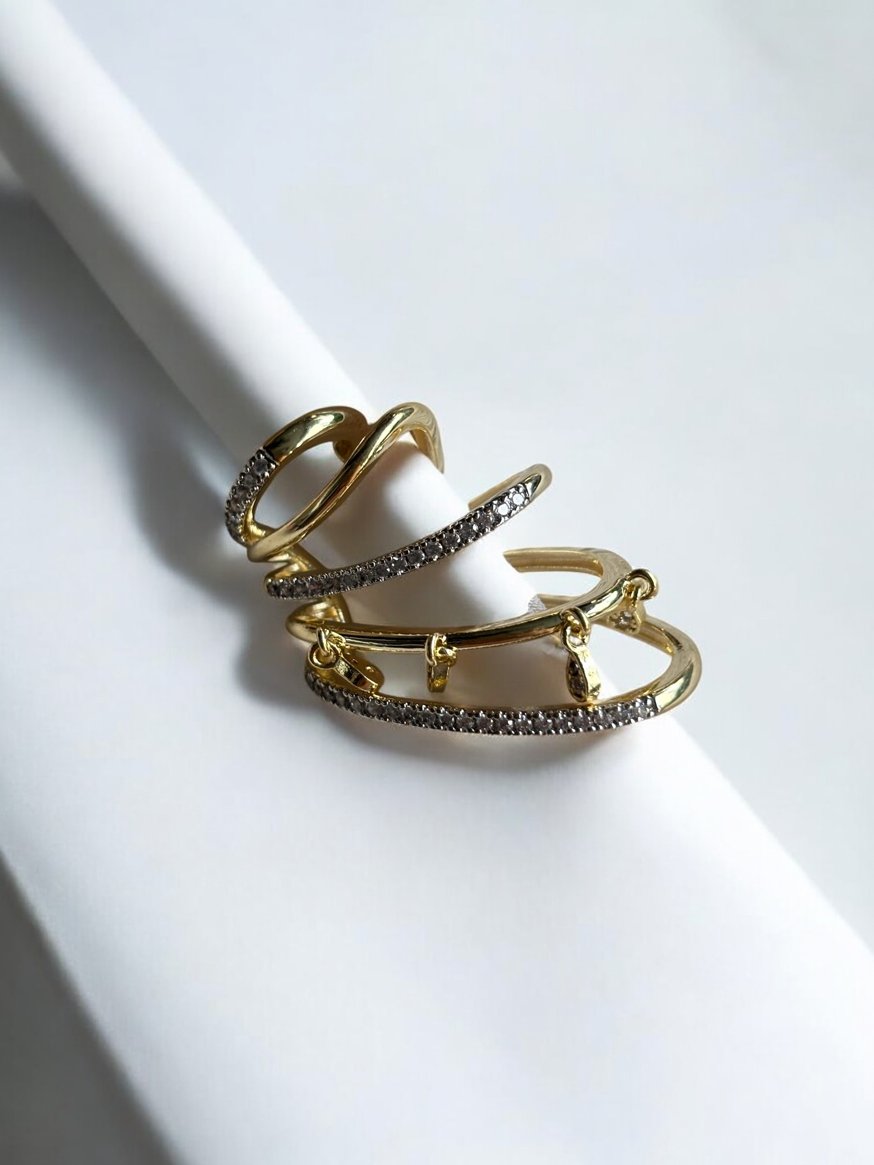 Vireya Earcuff