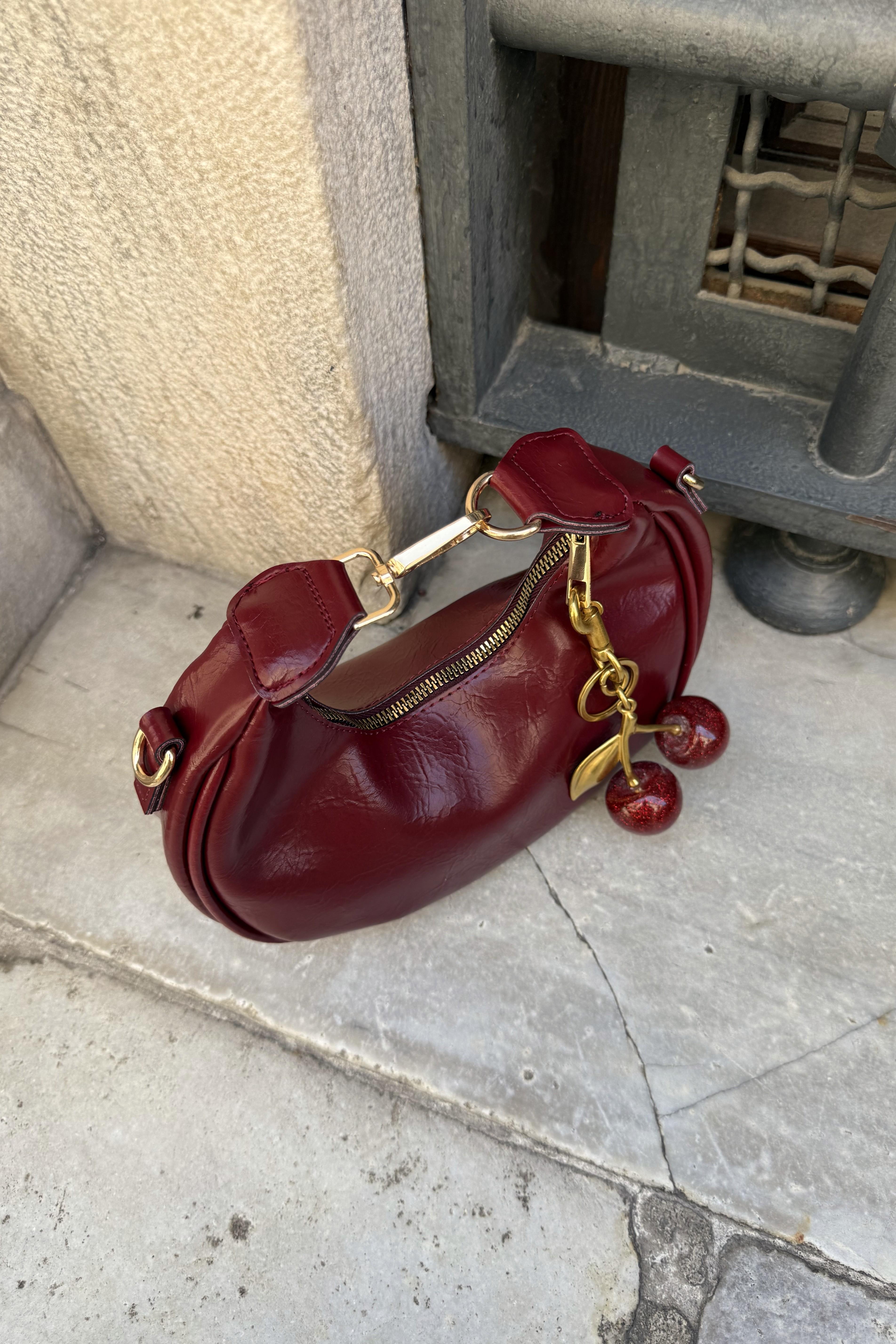 Kiraz Charm Hediyeli Kadın El ve Omuz Çanta Alyona Deri Bordo