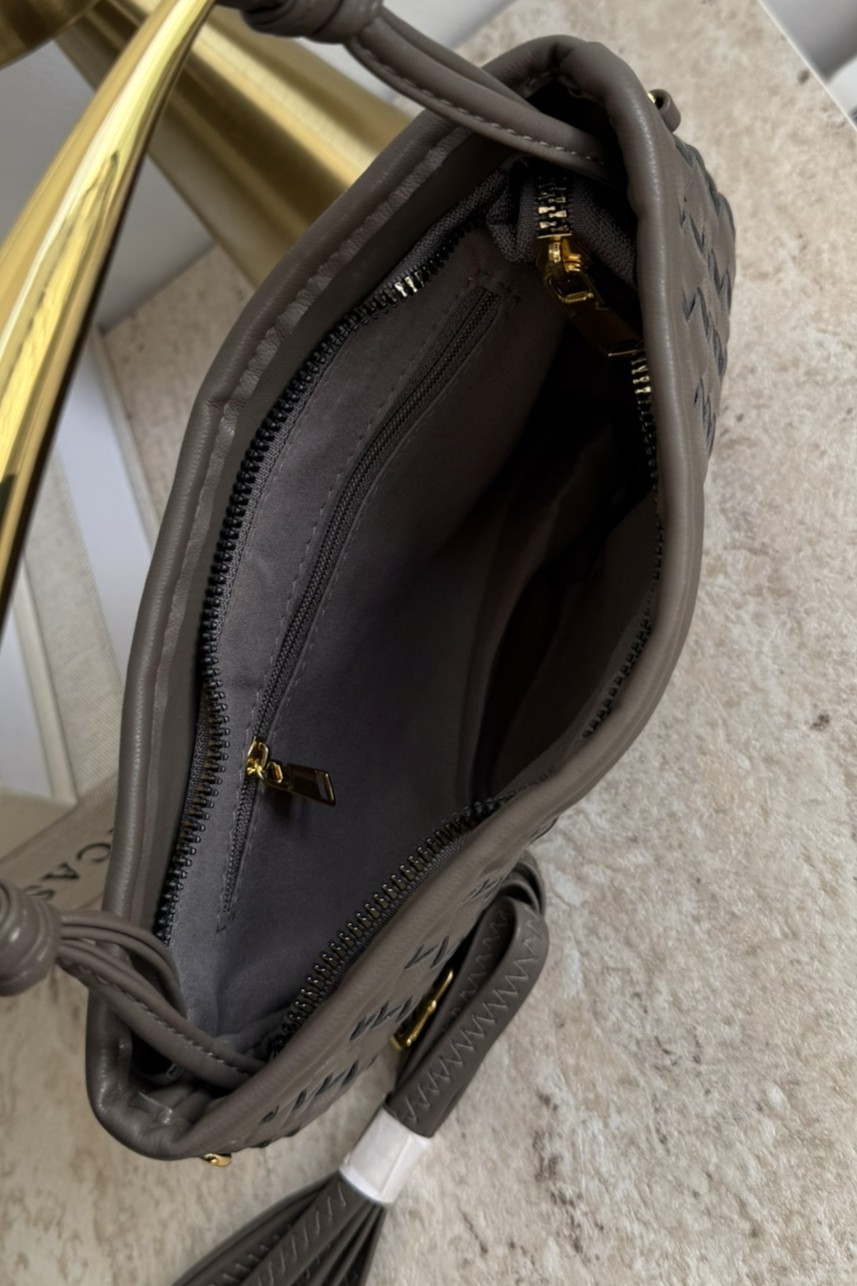 Premium Deri Şık Aksesuarlı Örme Çanta Küçük Boy Vizon (Özel Stok)