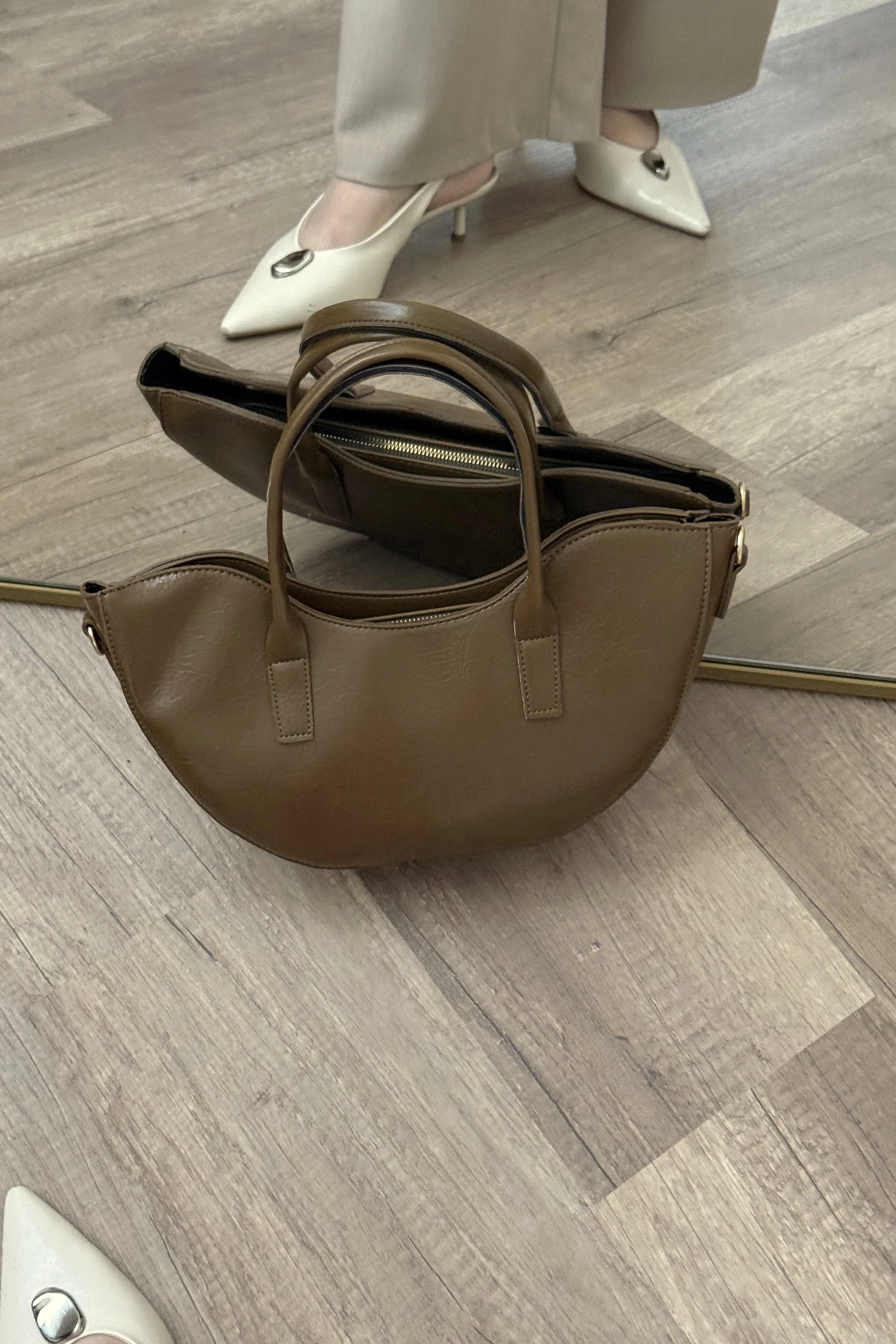 Oval Kesimli Çapraz Askılı Kadın El ve Omuz Çanta Fory ST0046 - Yağ Yeşili