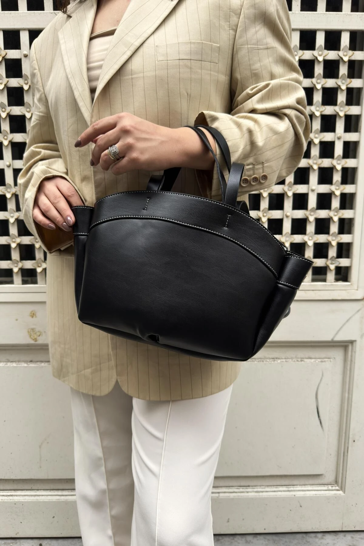 Çıkarılabilir Keseli El ve Omuz Askılı Tote Çanta Willy Siyah(Sezon Sonu)