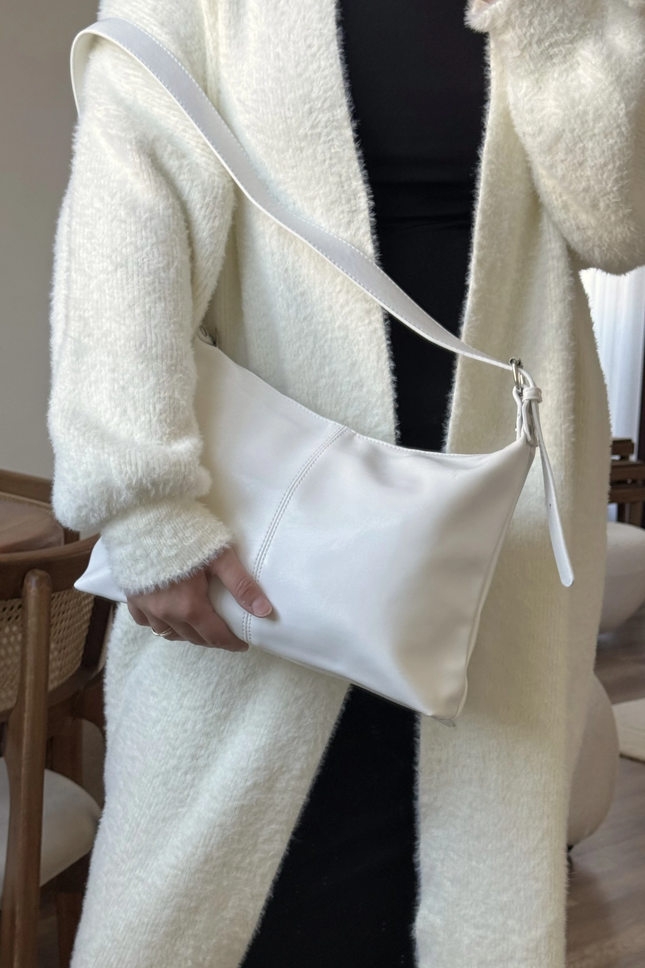 Salaş Büyük Boy Çapraz Kadın Omuz Çanta Nova ST0047