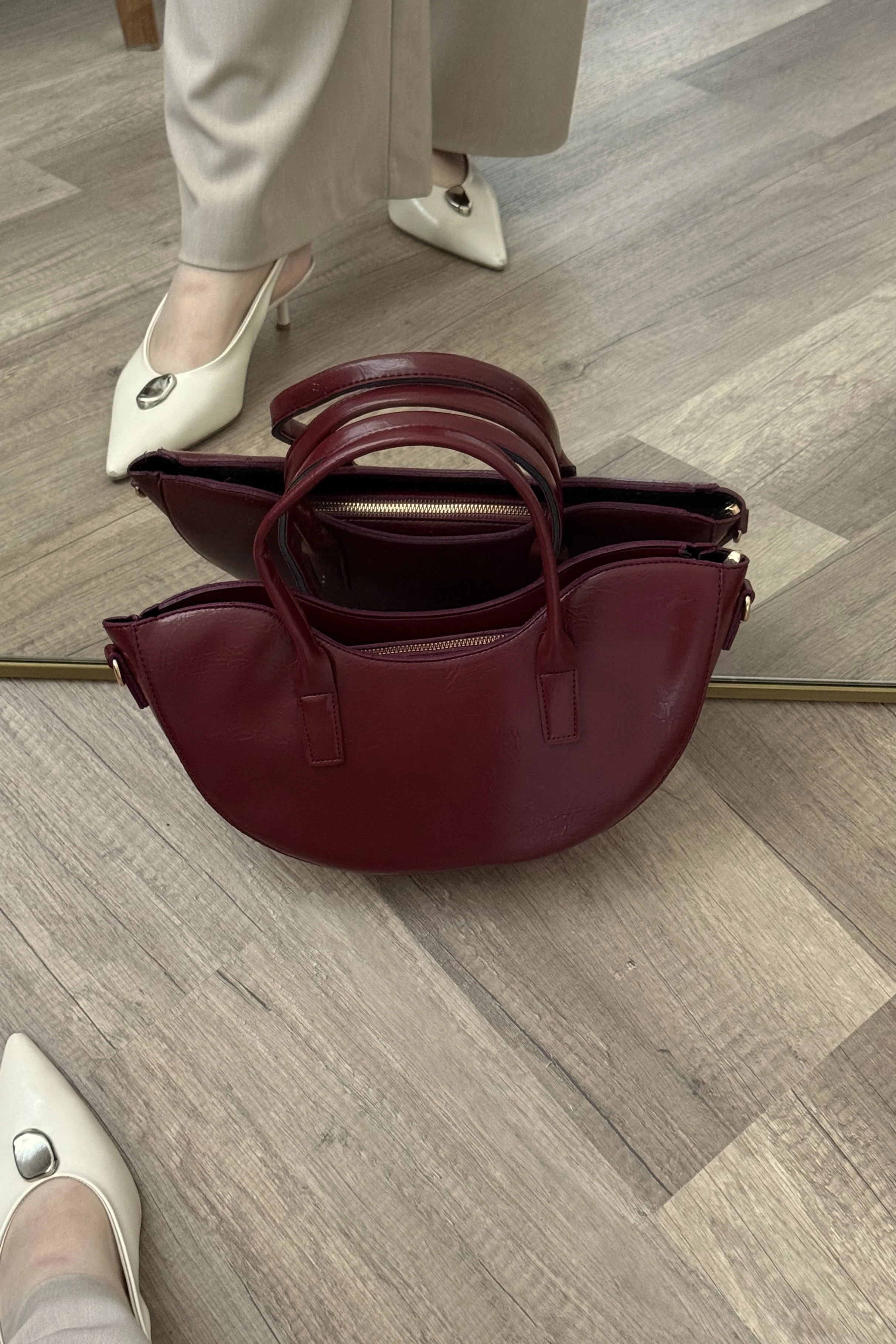 Oval Kesimli Çapraz Askılı Kadın El ve Omuz Çanta Fory ST0046