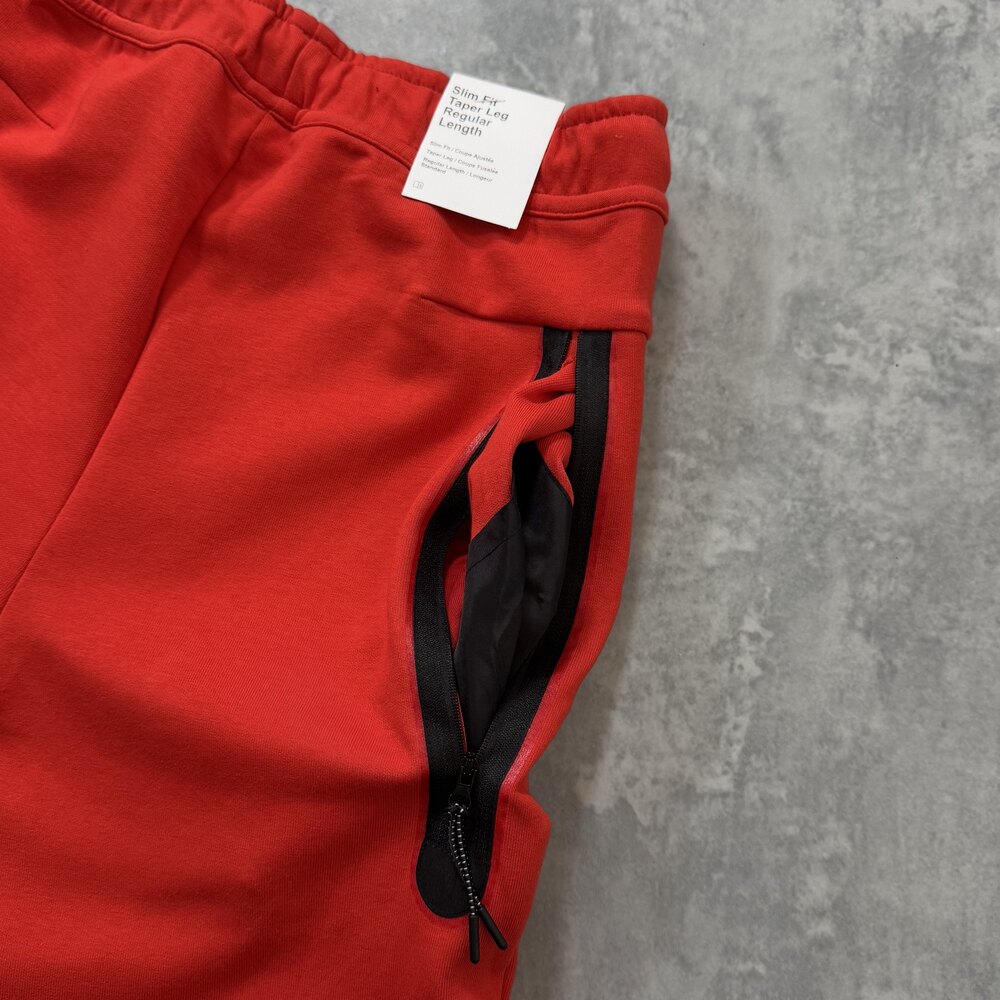 Nike Tech Fleece New Season Jogger/Red2