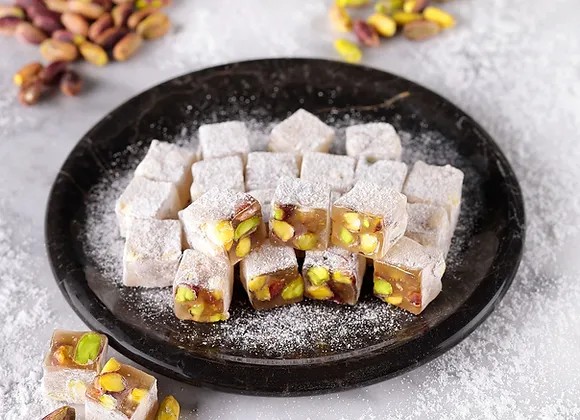 Extra Bol Antep Fıstıklı Çifte Kavrulmuş Pudra Şekeri Kaplı Lokum - 1 KG