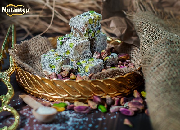 Extra Bol Antep Fıstıklı Çifte Kavrulmuş Hindistan Cevizi Kaplı Lokum - 1 KG
