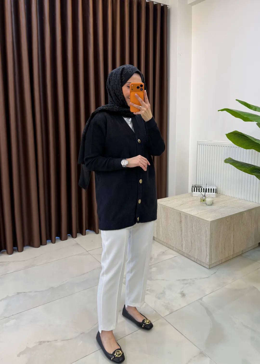 V YAKA ANGORA HIRKA SİYAH