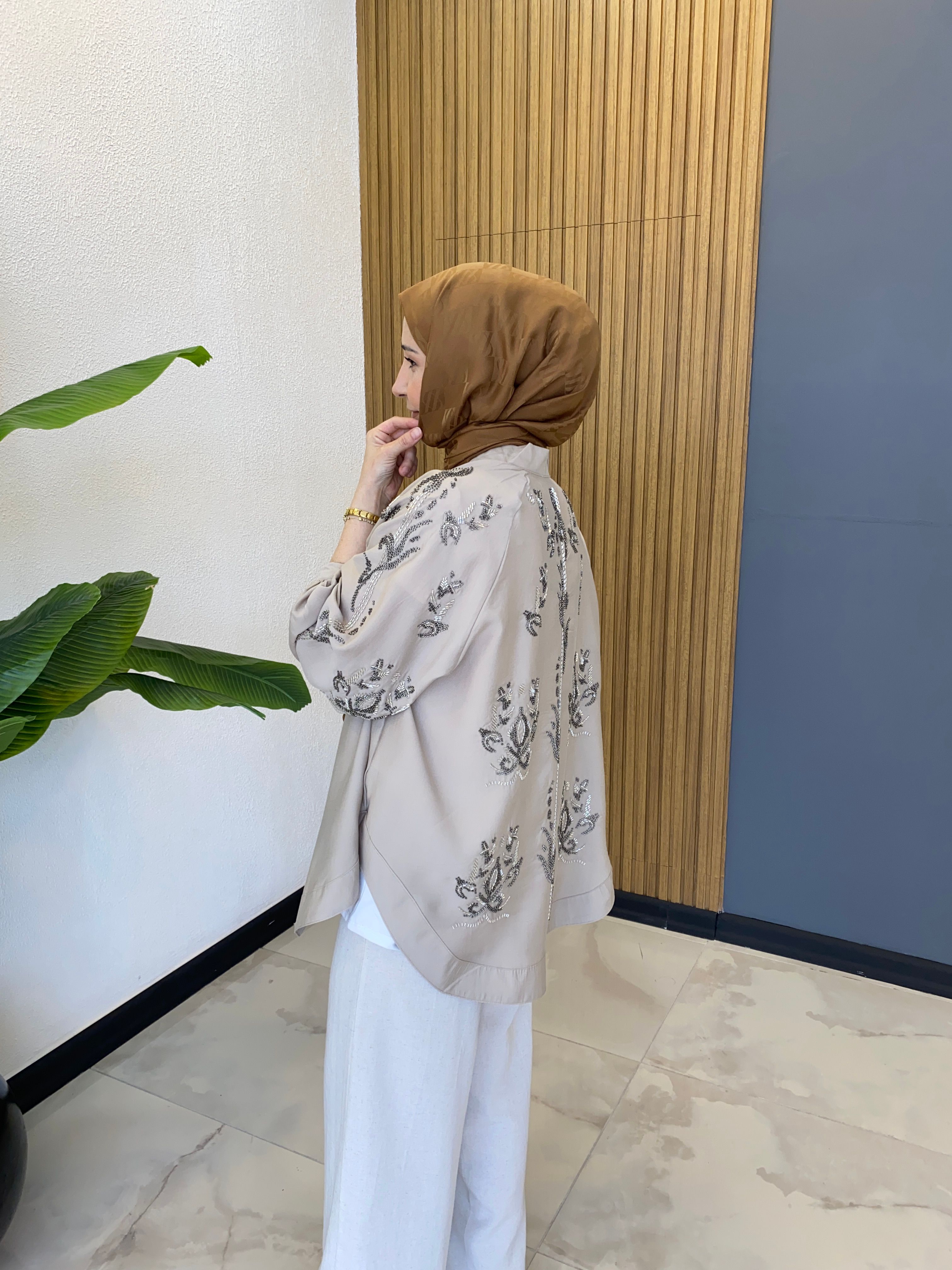 İşlemeli Tensel Kimono Bej