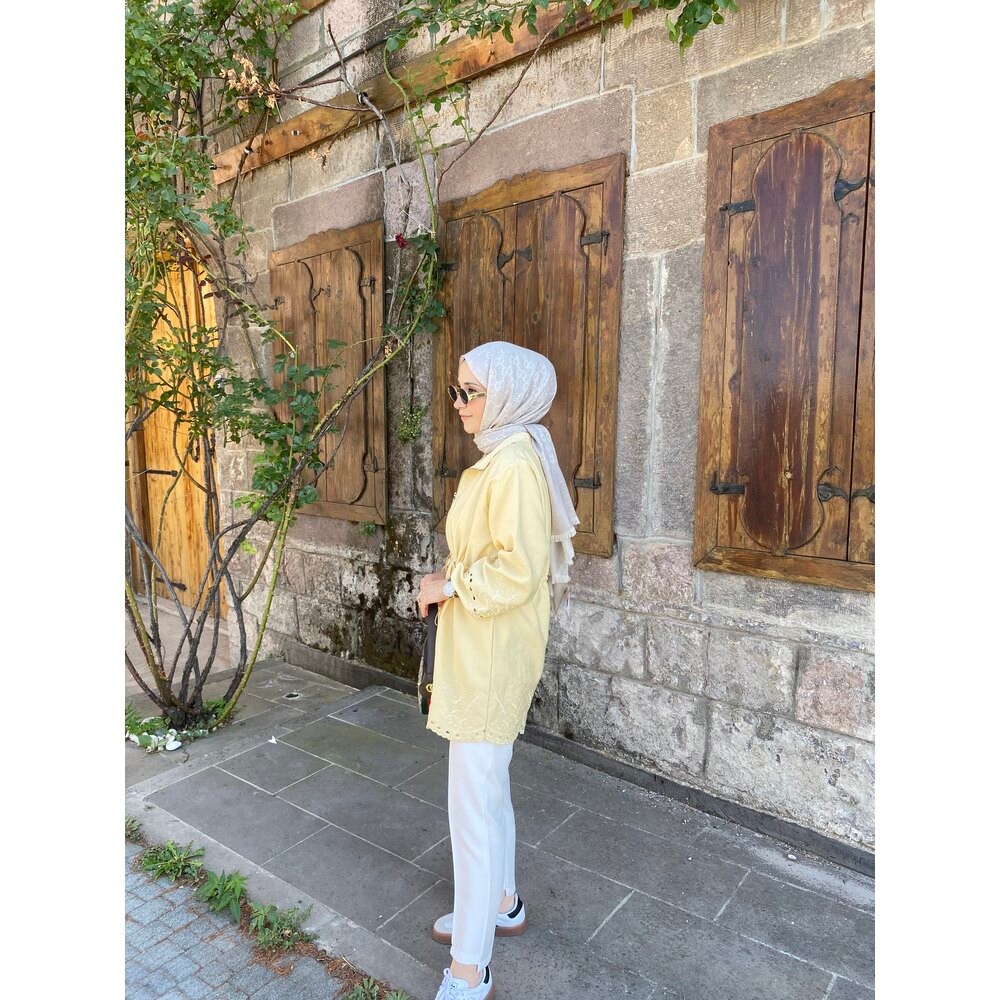 NAKIŞ İŞLEMELİ CEKET SARI