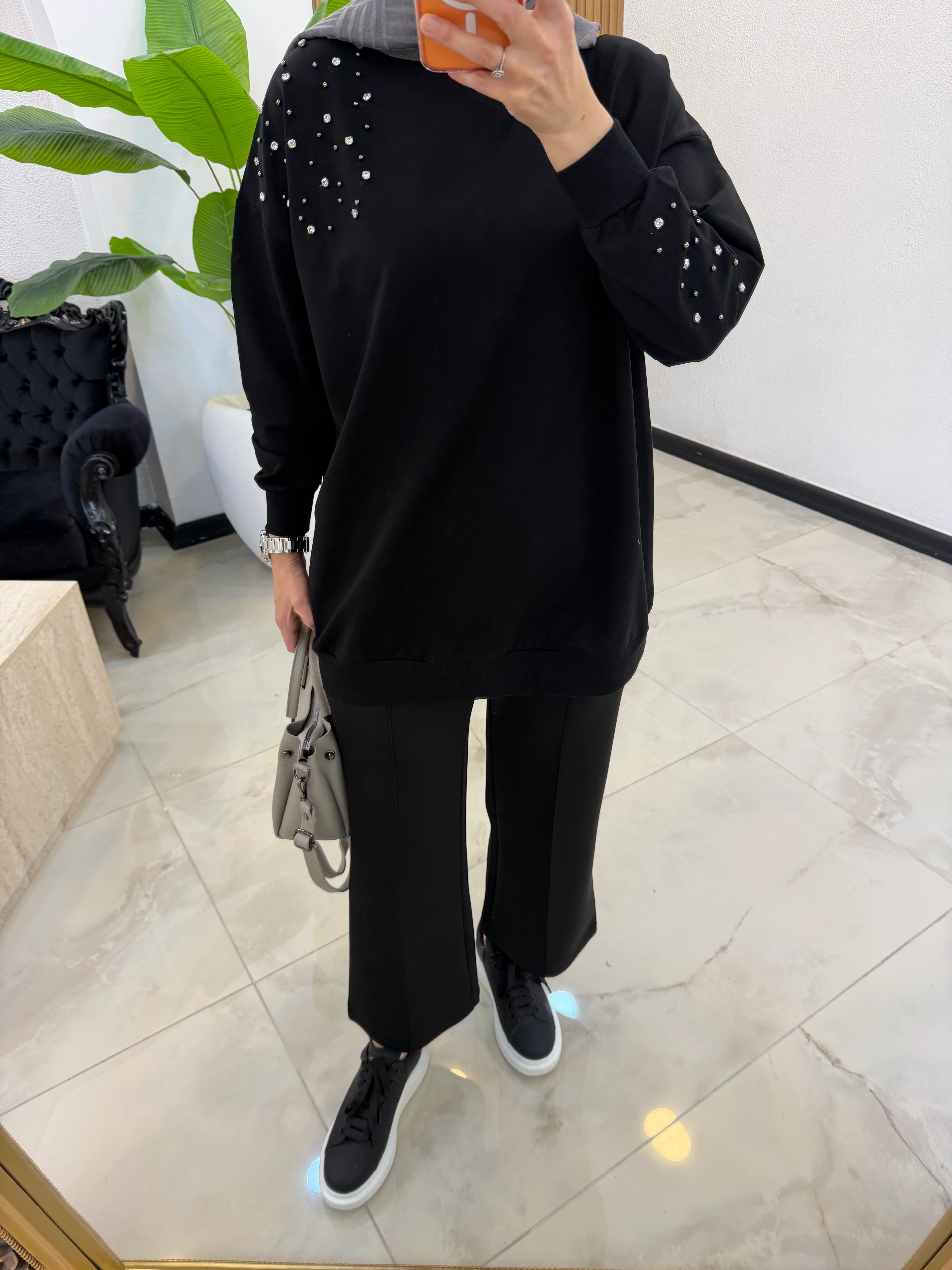 ALMİRA TAŞLI SWEAT SİYAH