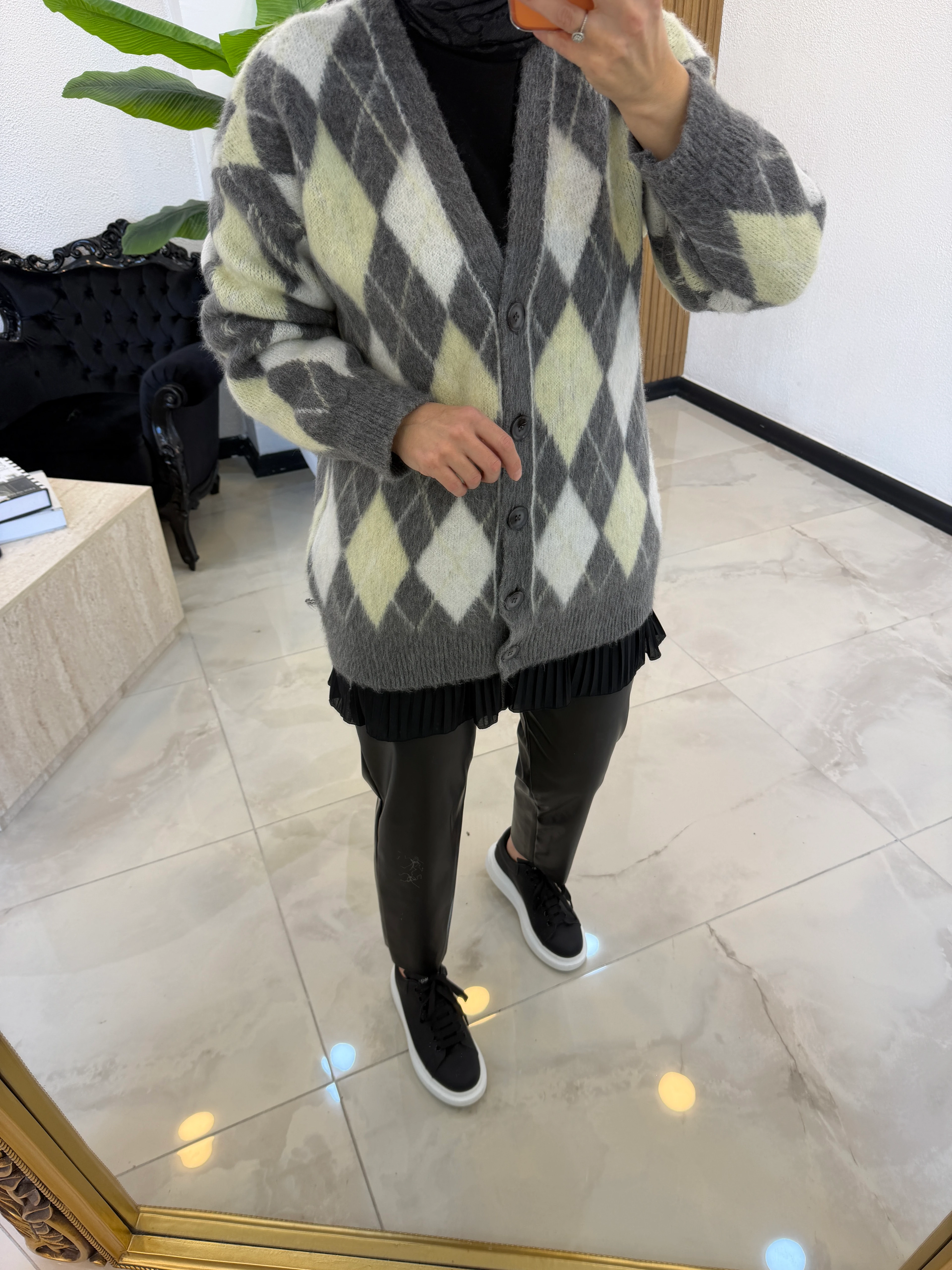 MASSİ YÜN HIRKA GRİ