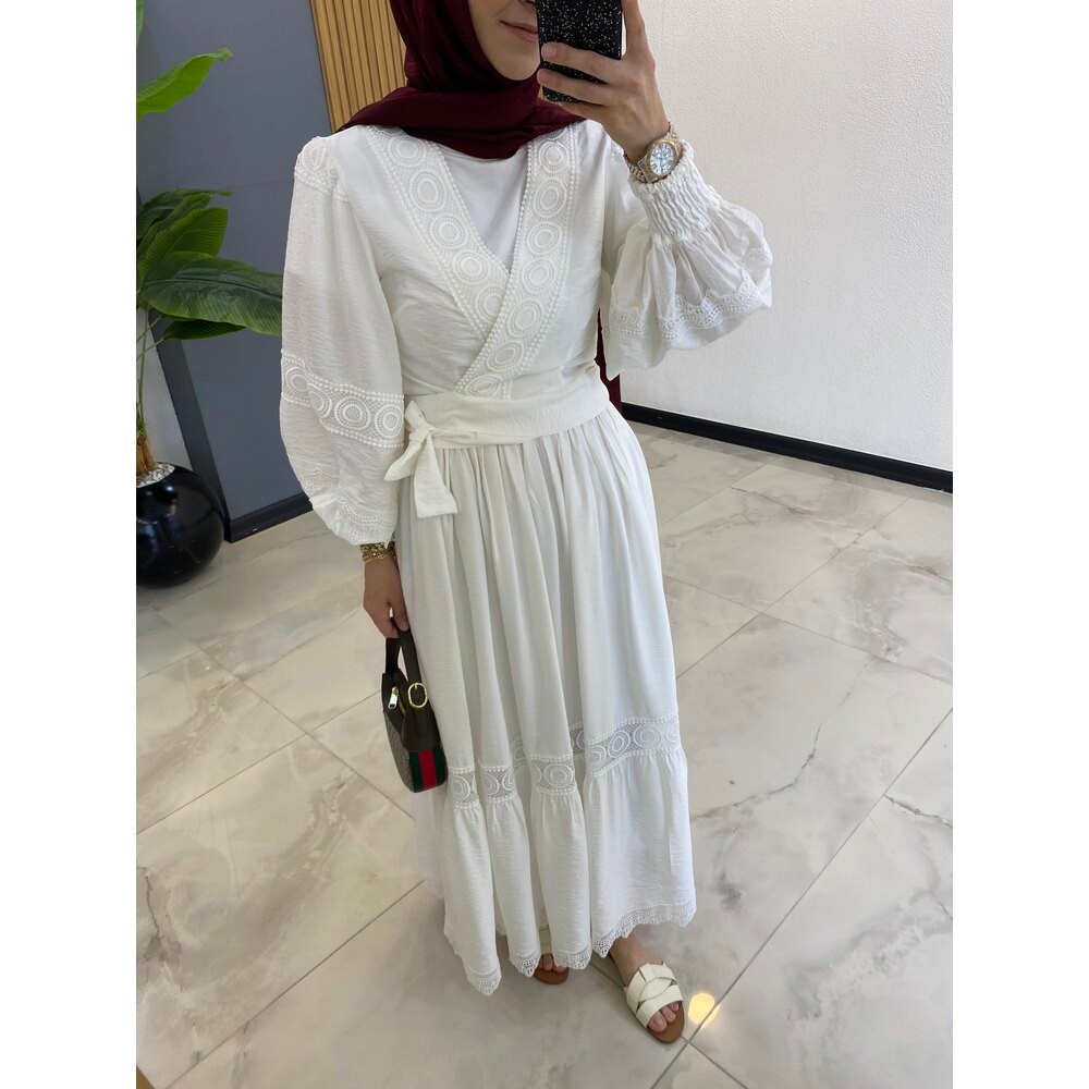 RÜYA ETEKLİ TAKIM BEYAZ
