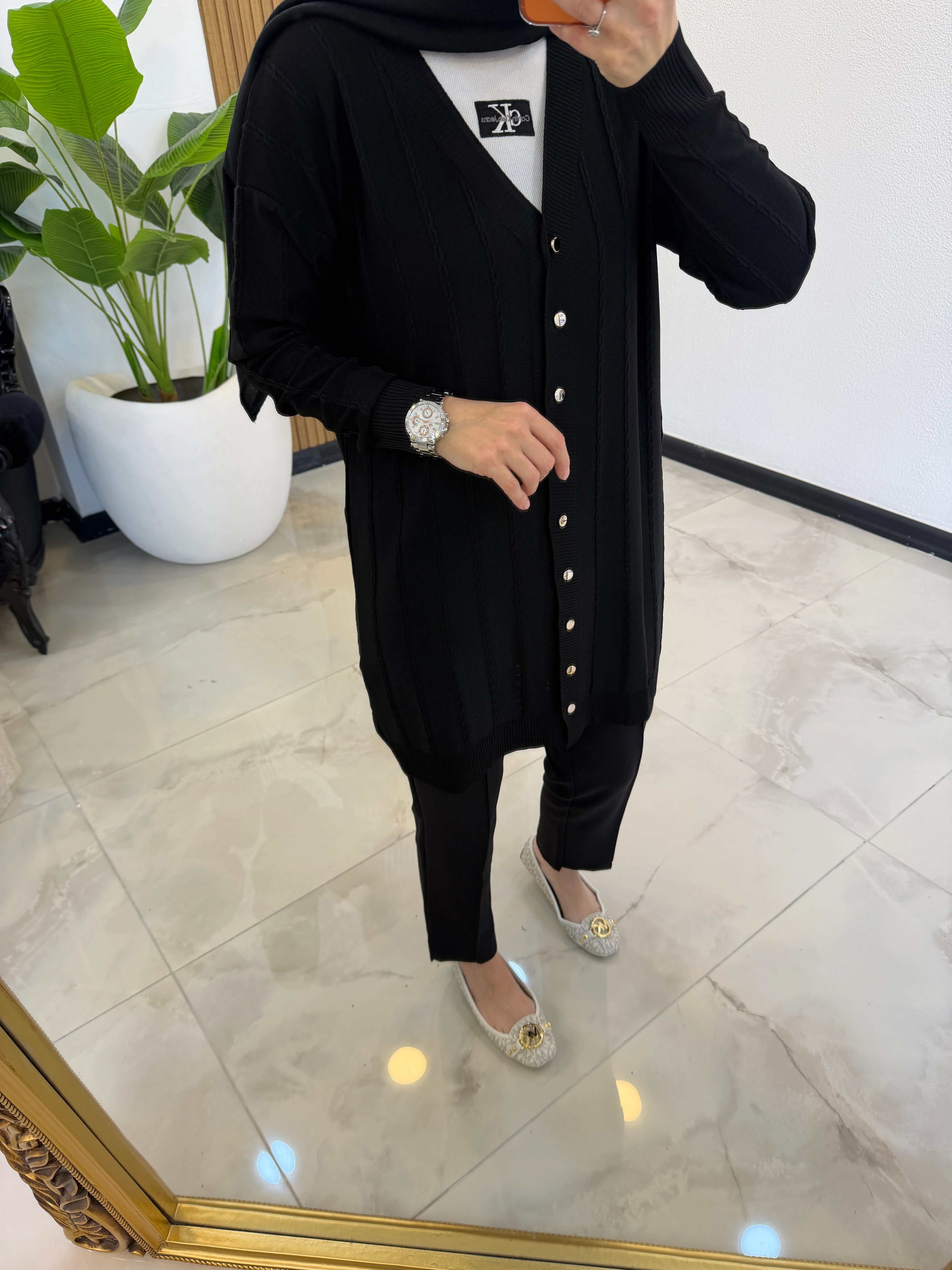 BURGU MERSERİZE HIRKA SİYAH