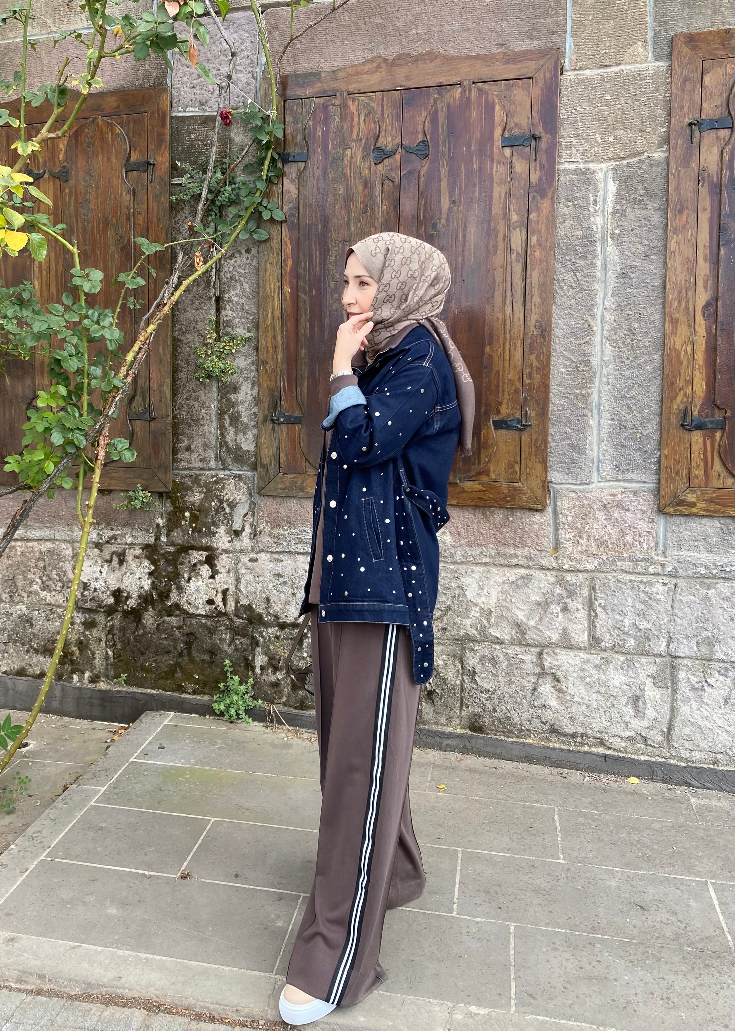 EMMA KOT CEKET