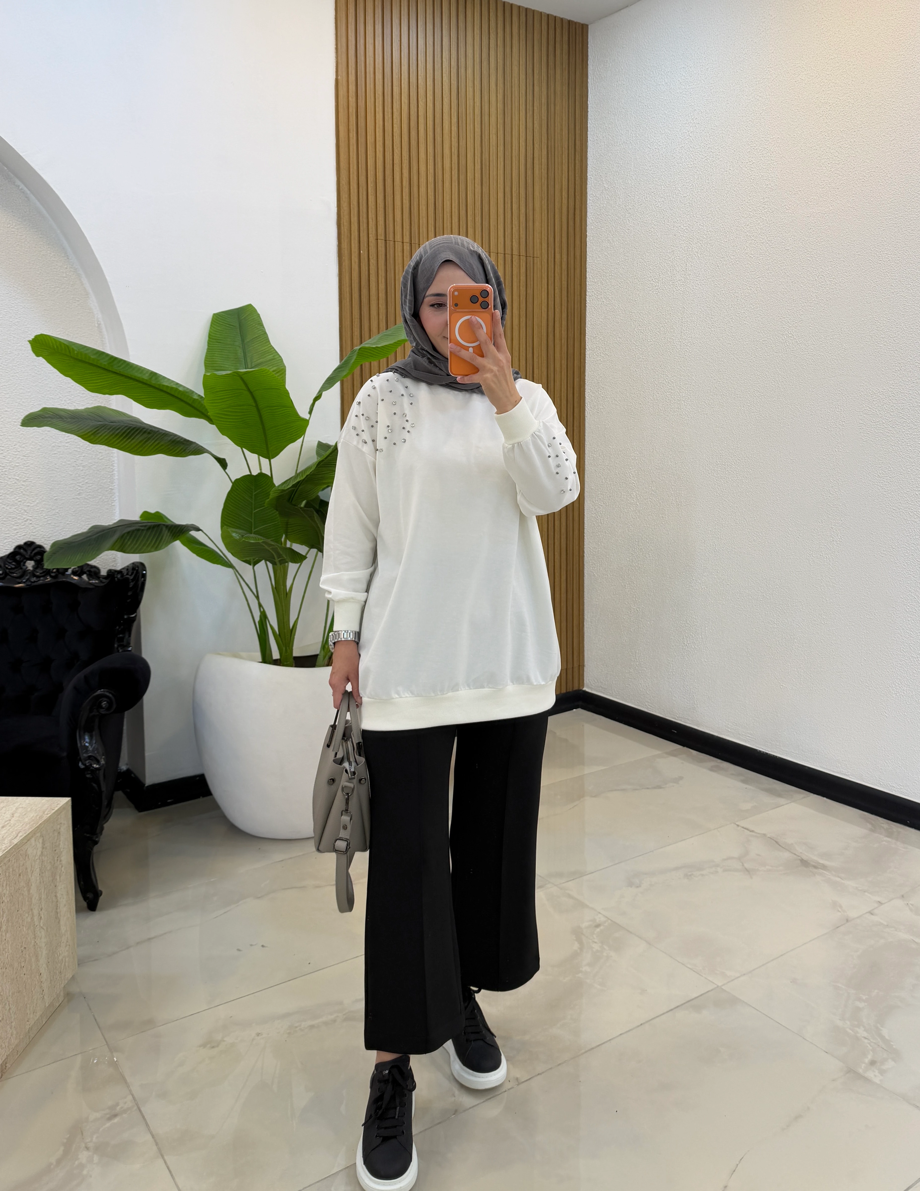 ALMİRA TAŞLI SWEAT BEYAZ