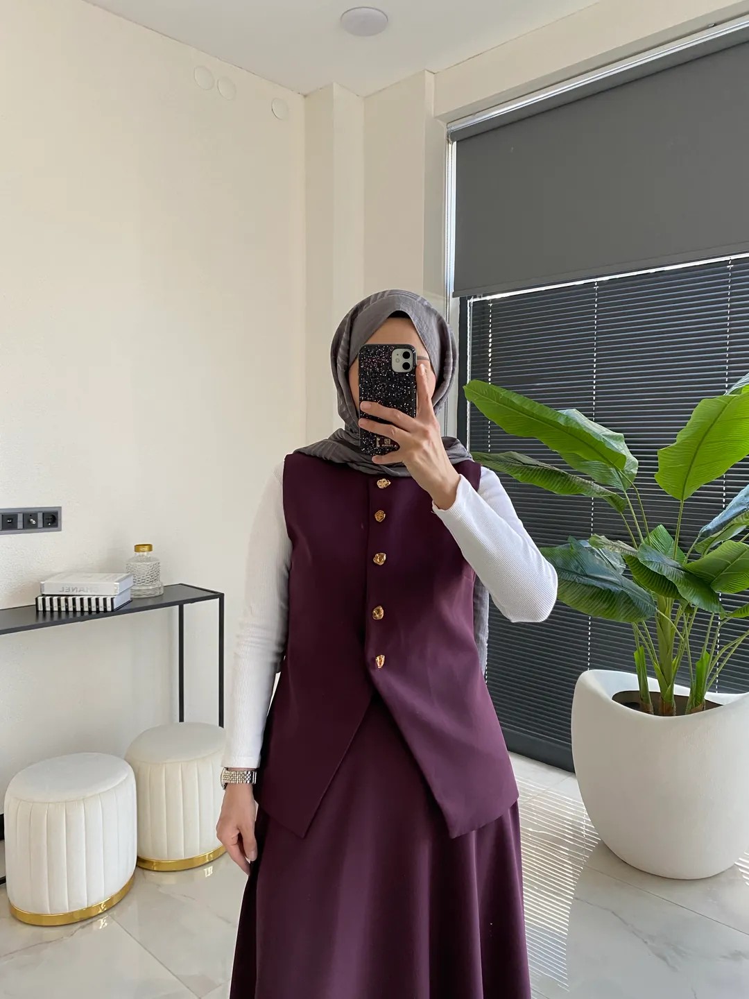SARAH YELEKLİ TAKIM MÜRDÜM