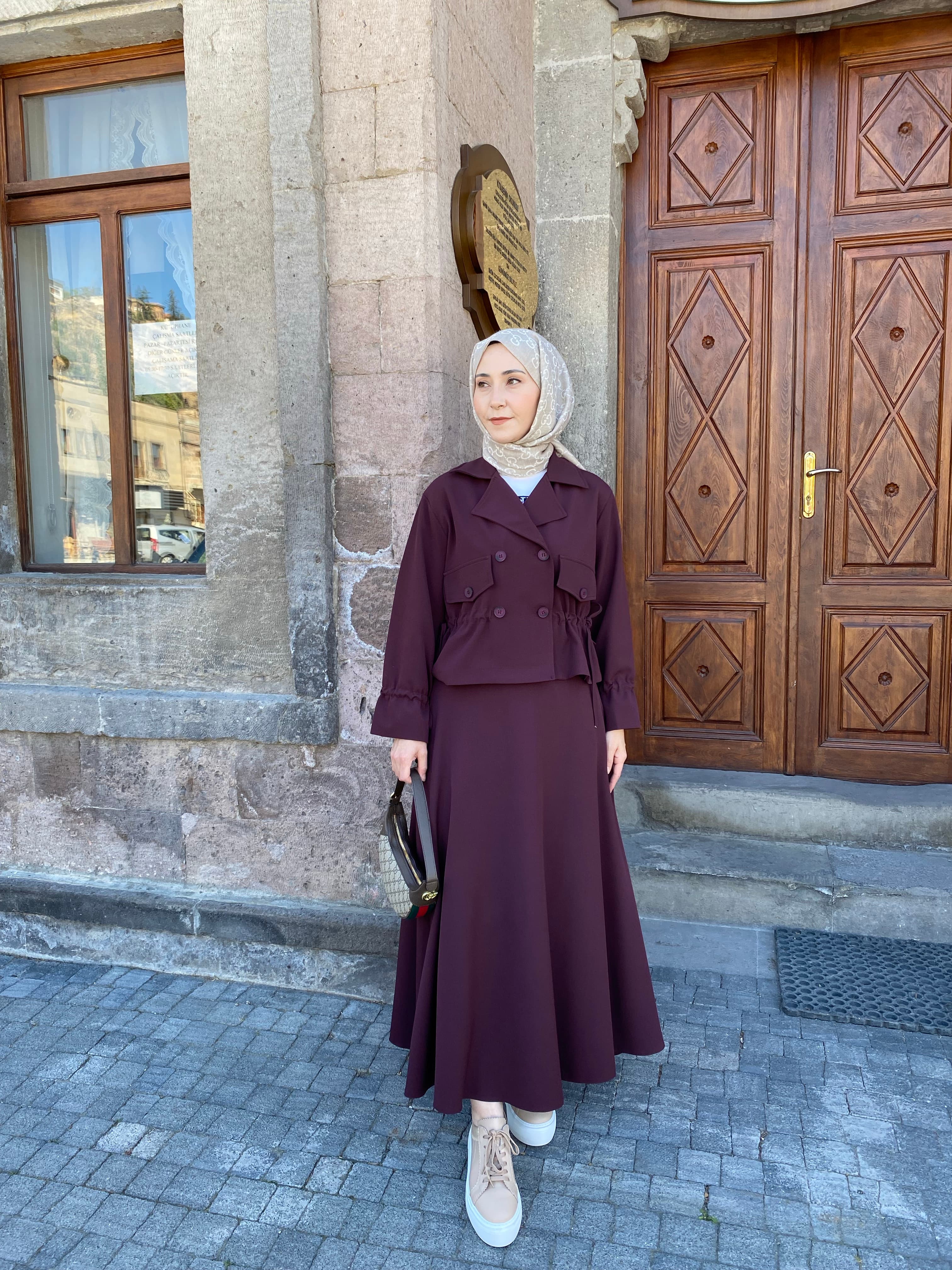 TRENÇ ETEKLİ TAKIM MÜRDÜM