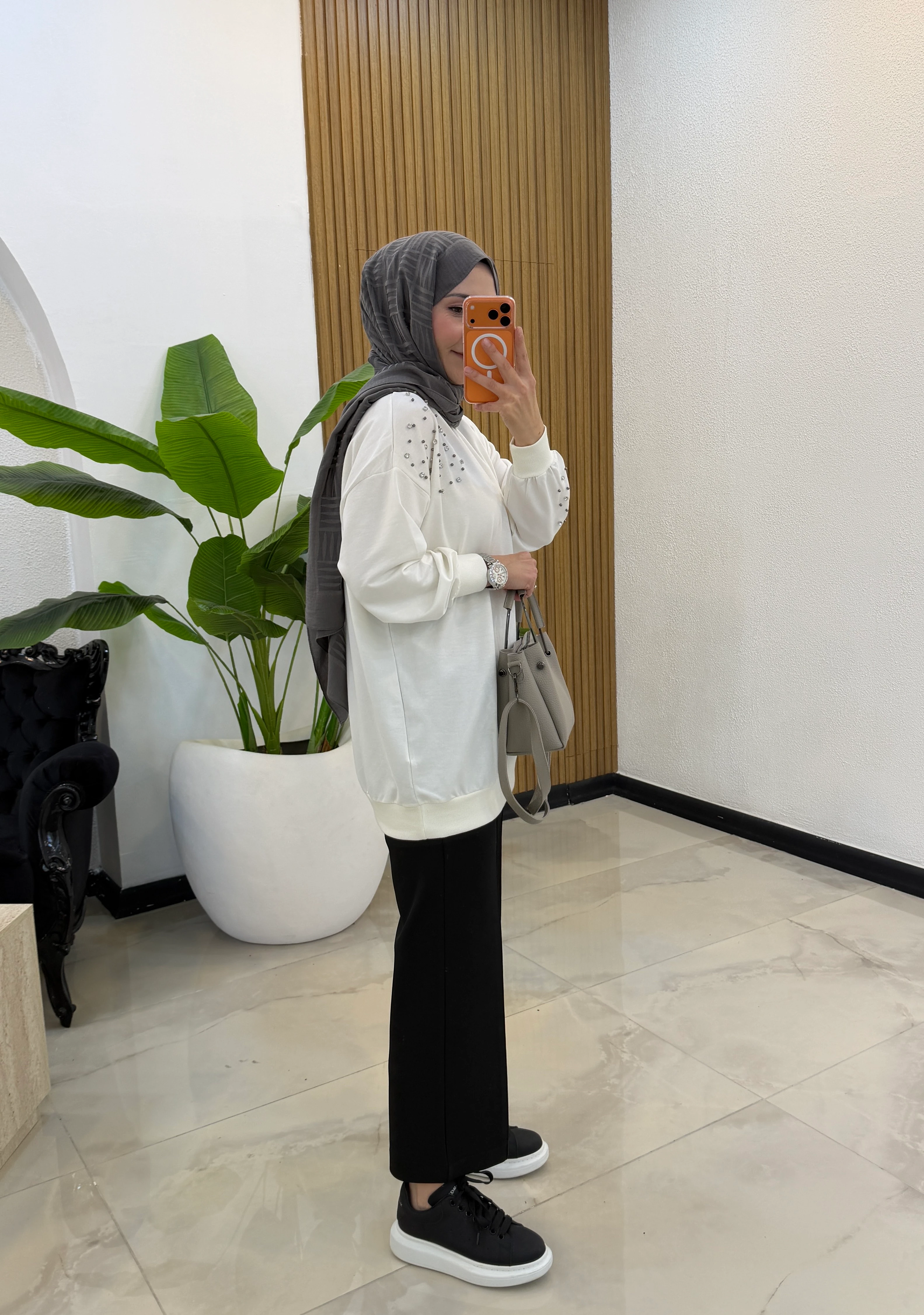 ALMİRA TAŞLI SWEAT BEYAZ