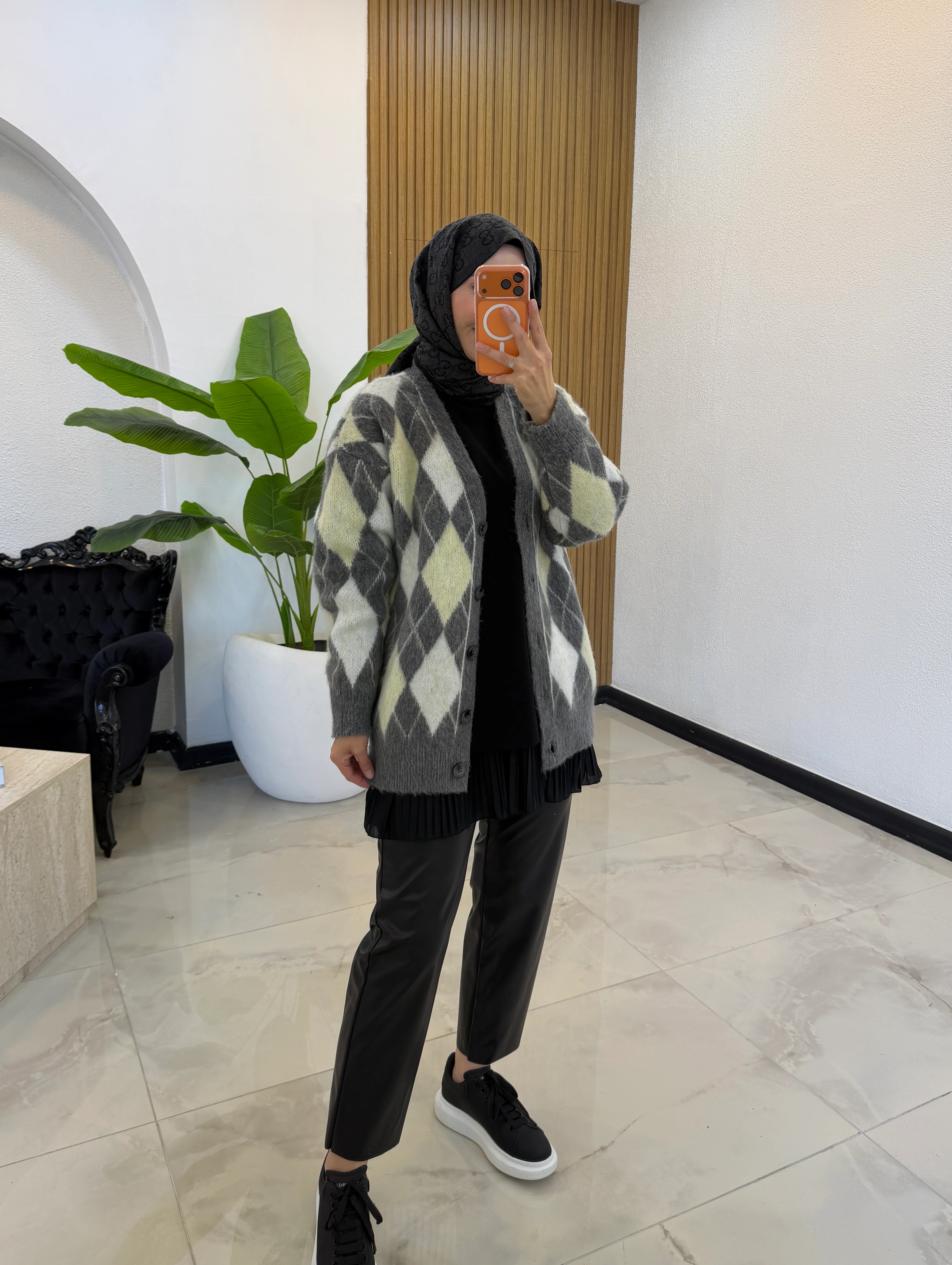 MASSİ YÜN HIRKA GRİ