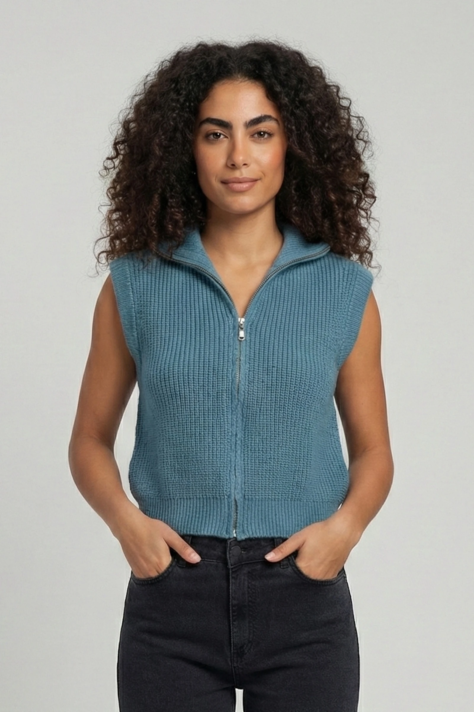 Boydan Fermuarlı Dik Yaka Crop Yelek