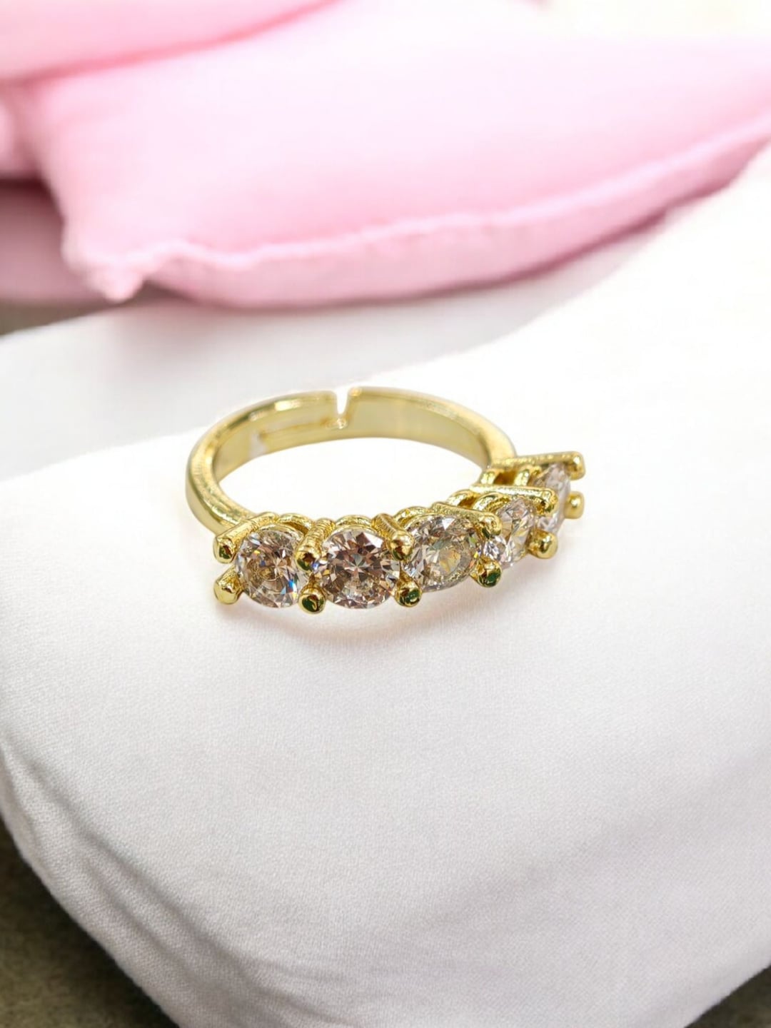 Ayarlanabilir Beş Taşlı Yüzük - Gold