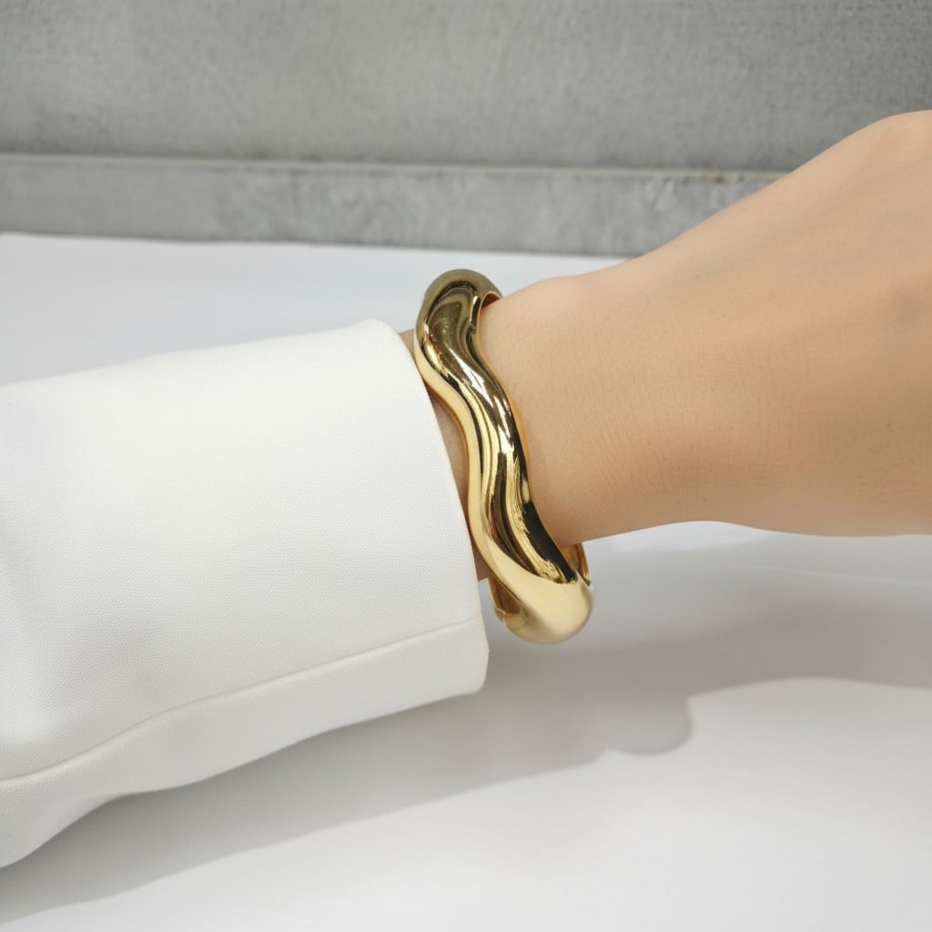 Modern Curve Kelepçe Bilezik