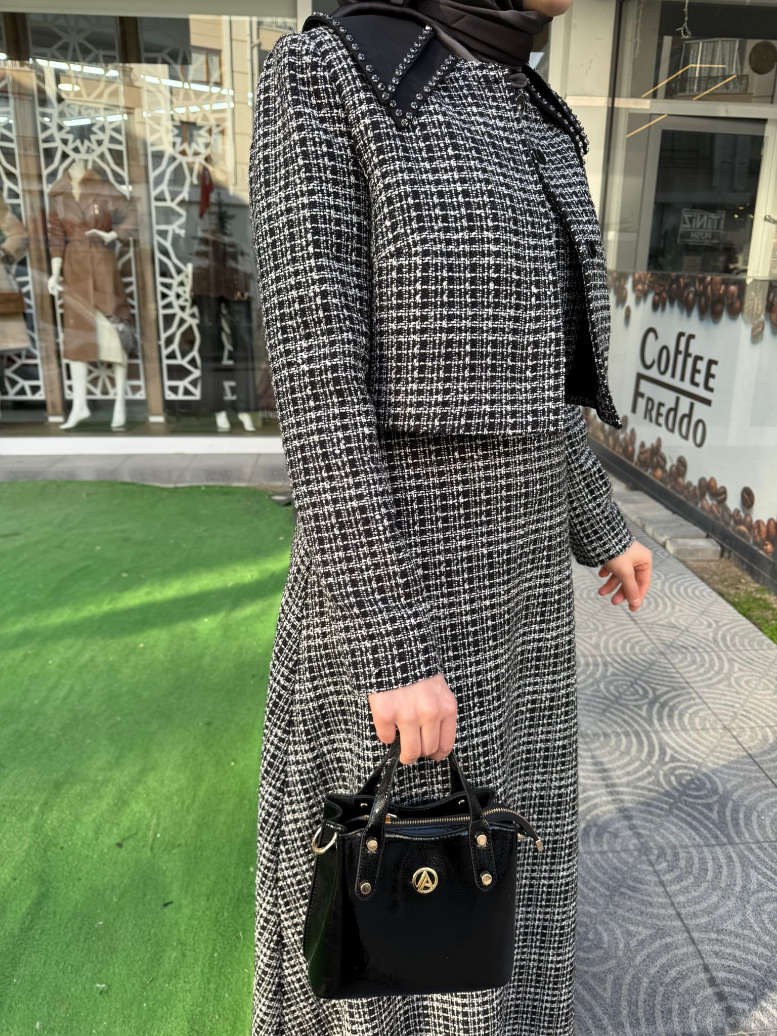 Yaka Detaylı Ceket Elbiseli Ekru Takım ZÜHRE 1641