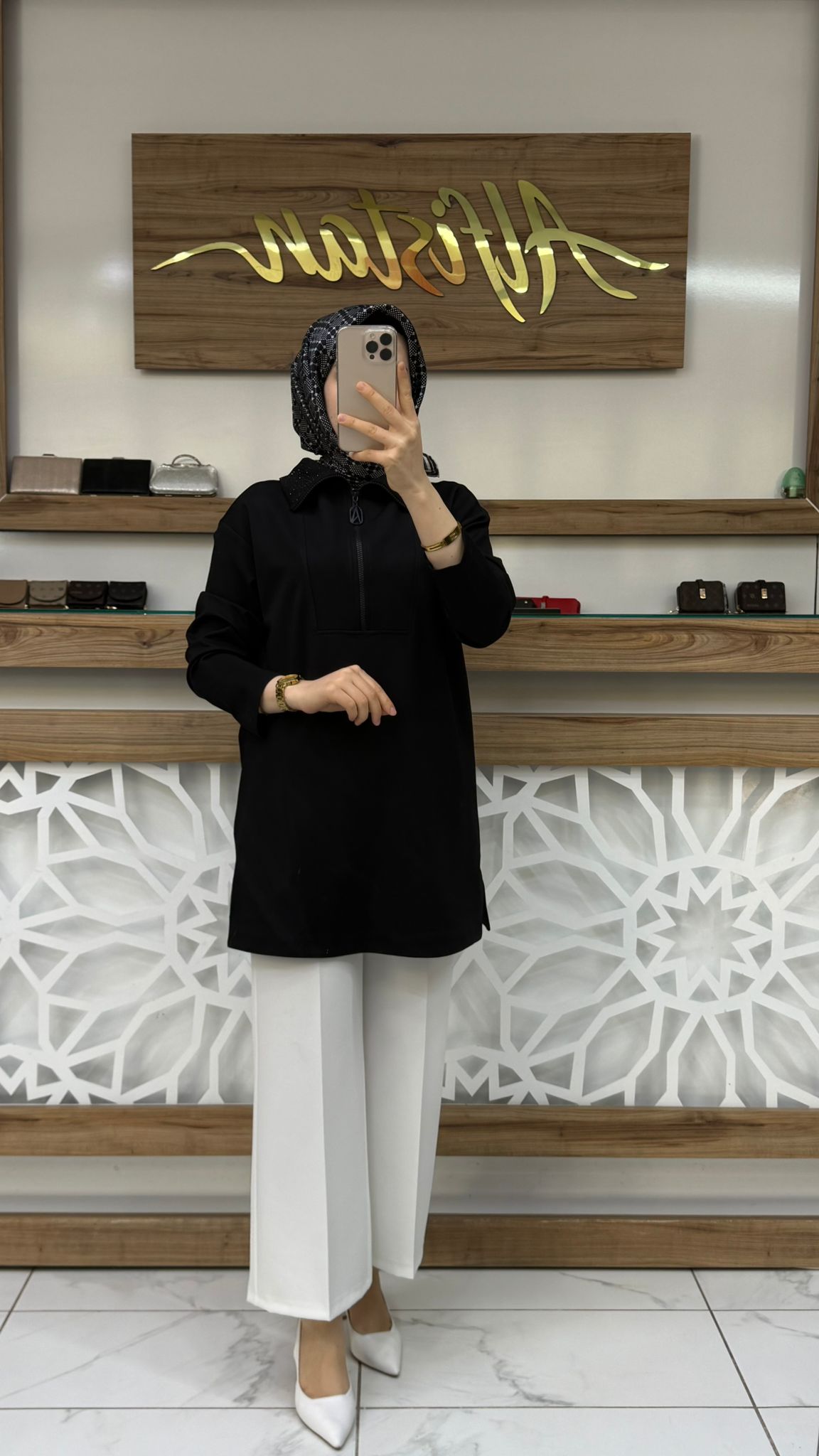 Yaka Taş İşlemeli Yarım Fermuarlı Tunik armn 25KT406