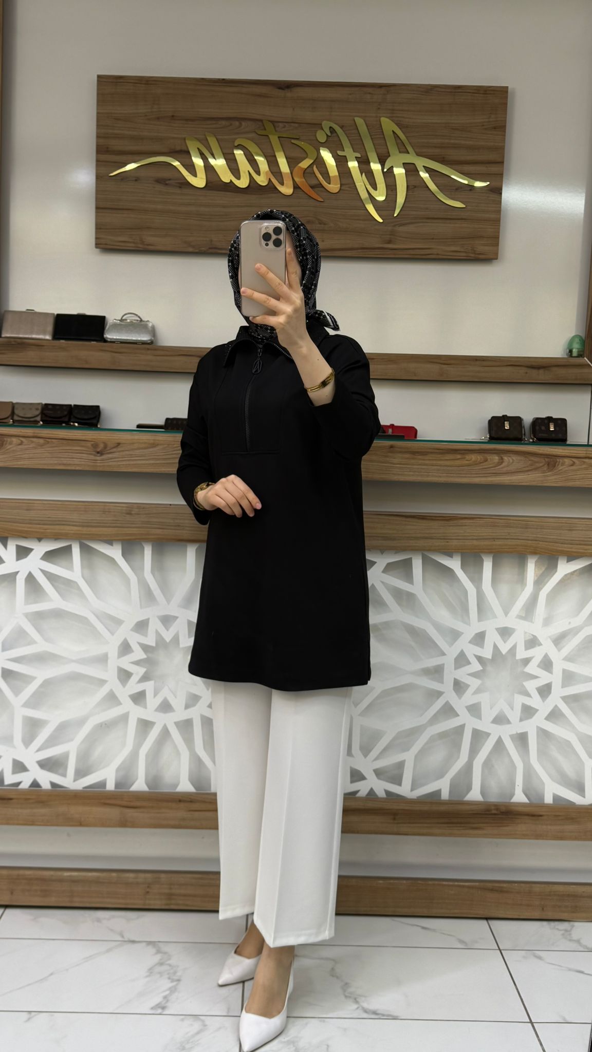 Yaka Taş İşlemeli Yarım Fermuarlı Tunik armn 25KT406