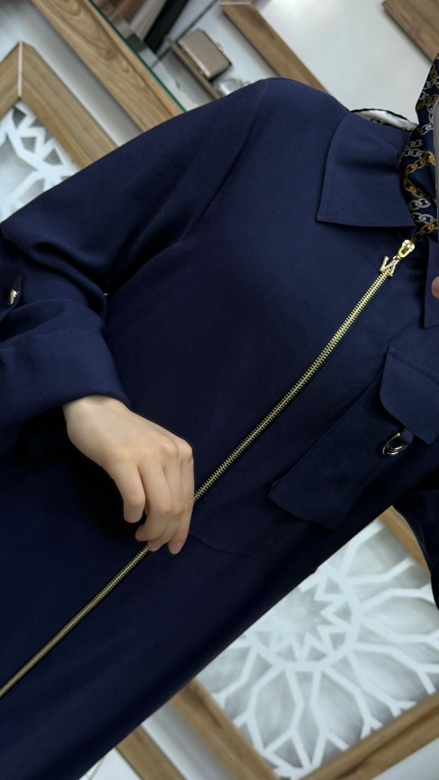 Beli Lastik Kemer Detaylı Önü Fermuarlı Giy Çık Tensel Elbise nuss 26K2001