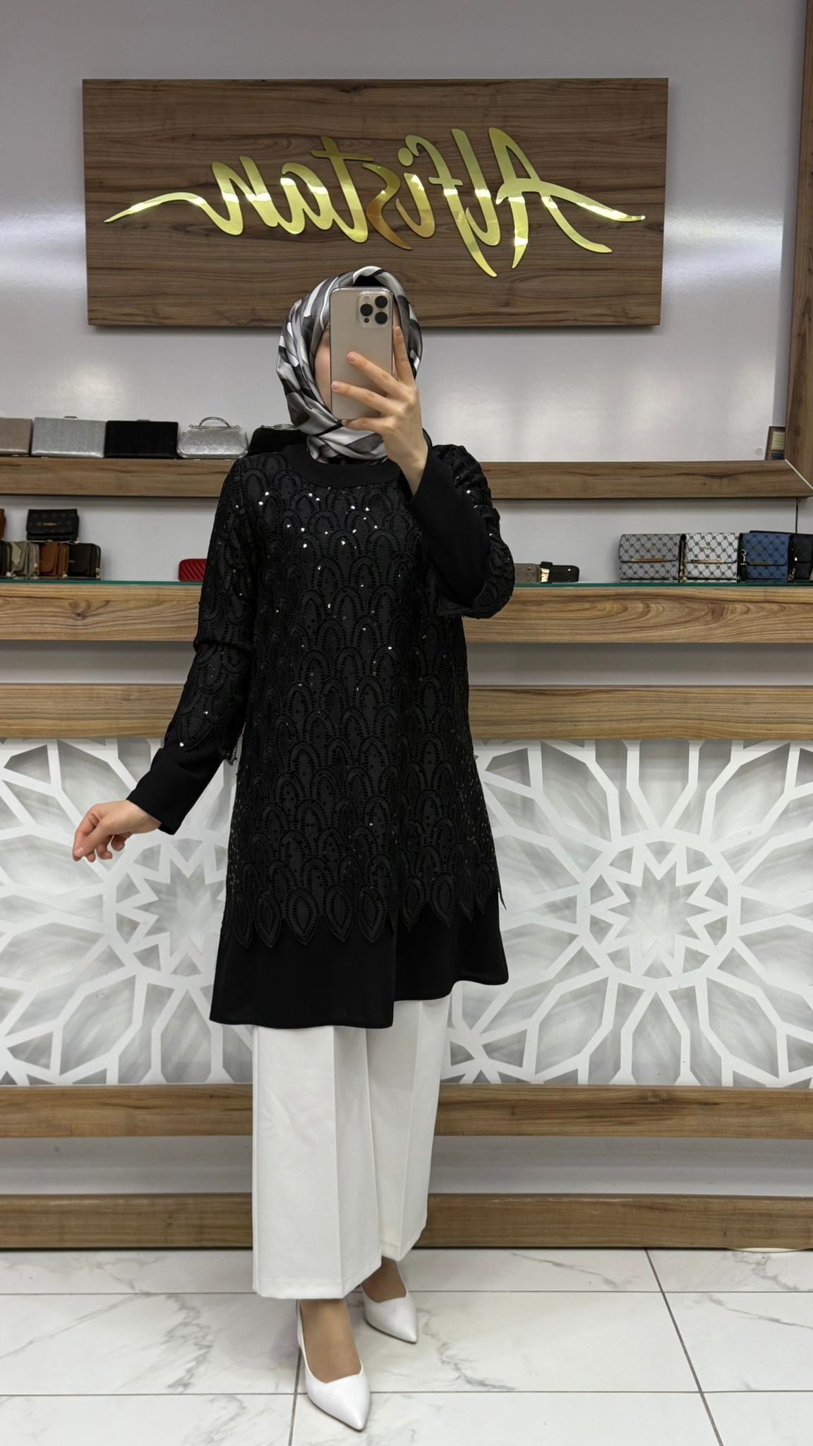 Pul Payetli Küpürlü Kadın Tesettür Tunik çnrö SİYAH 2119