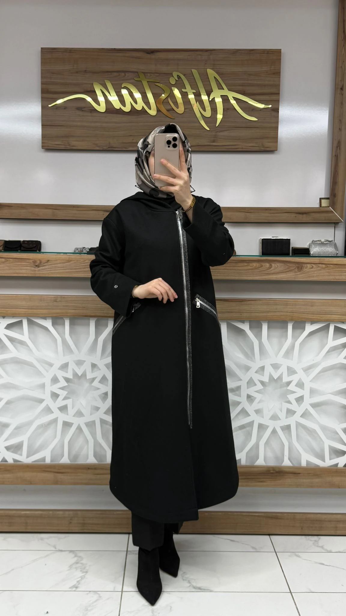 Sim Detaylı Cepleri Fermuarlı Kaşe Mont SİYAH armn 25KT504