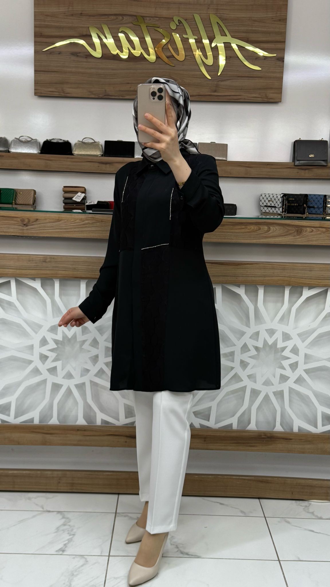 Yakma Garnili Taşlı Tesettür Tunik SİYAH qtn 2964