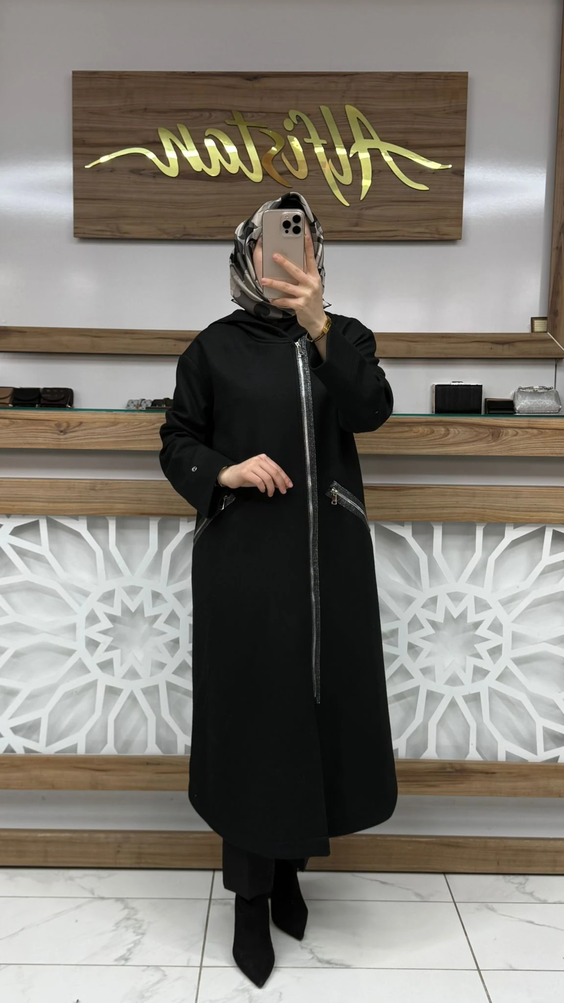 Sim Detaylı Cepleri Fermuarlı Kaşe Mont SİYAH armn 25KT504