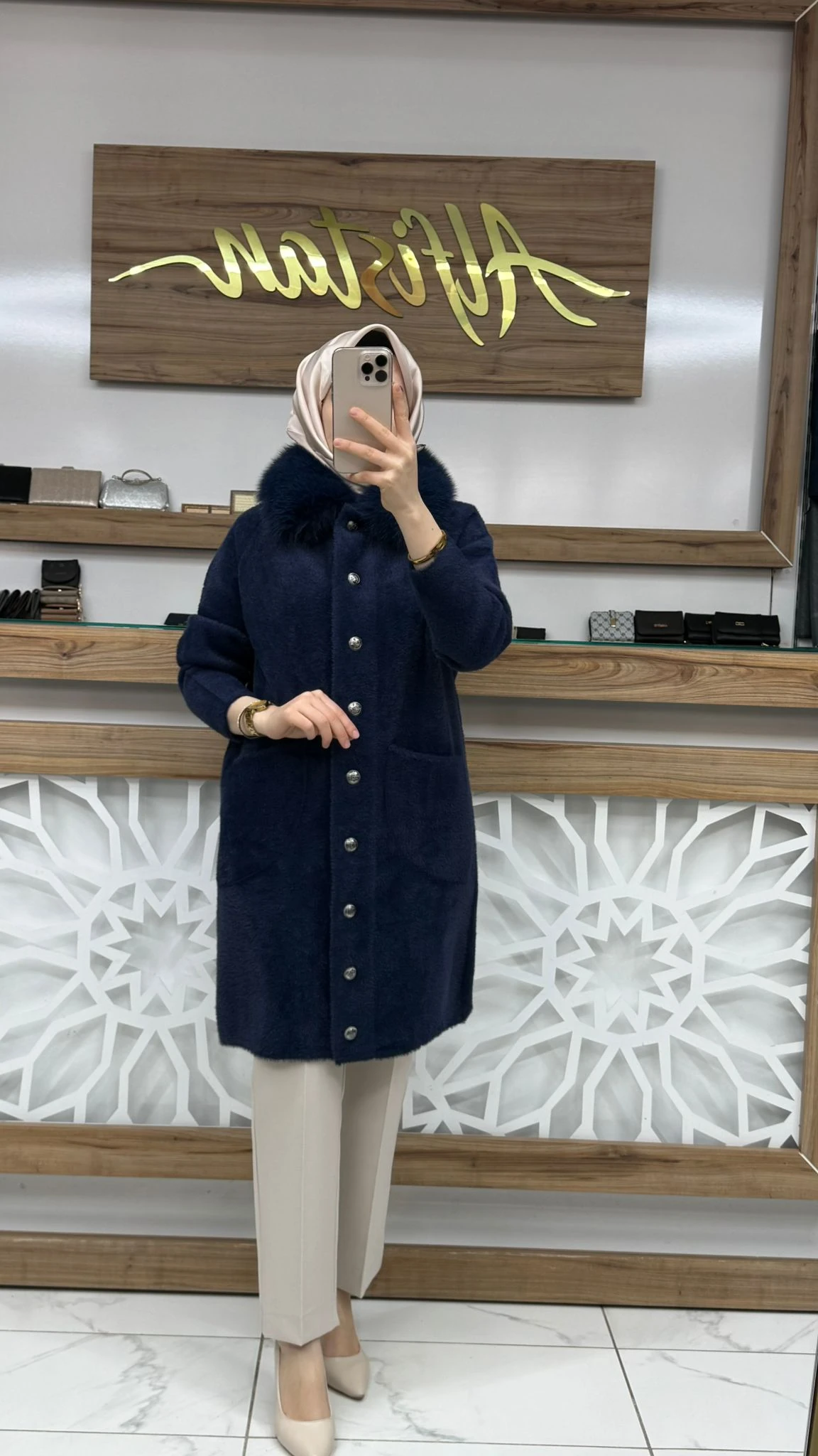 Angora Kürk Detaylı Kap nuss  26K7011