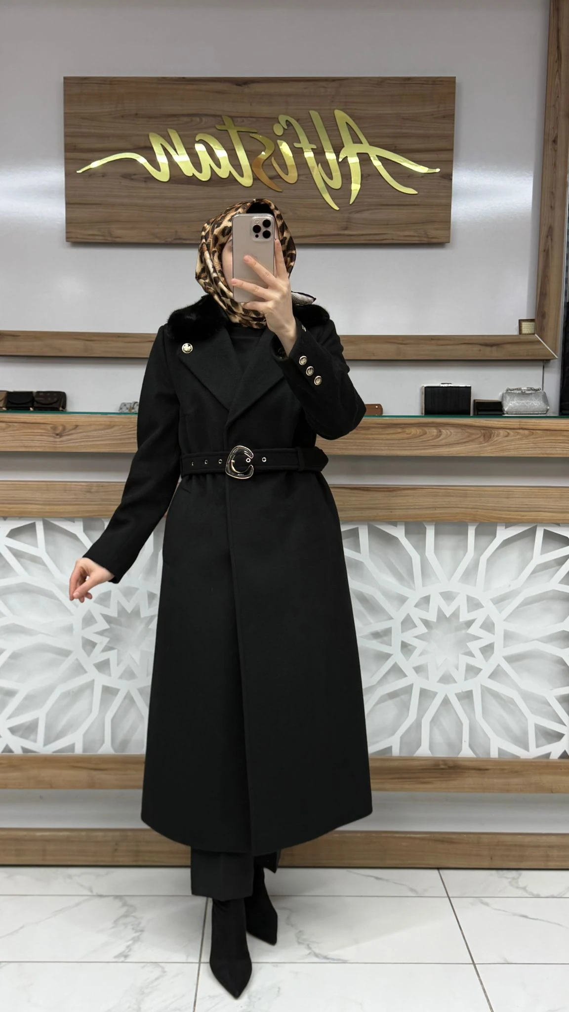 Yaka Detaylı Kemerli Manto  Zühre 13866