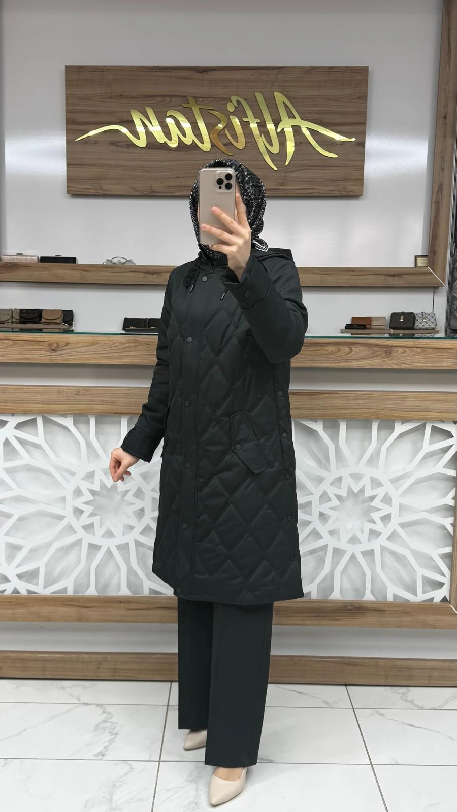 Kapüşonlu Fermuar Detaylı Kapitone Taş Mont  ZÜHRE 13948 - siyah