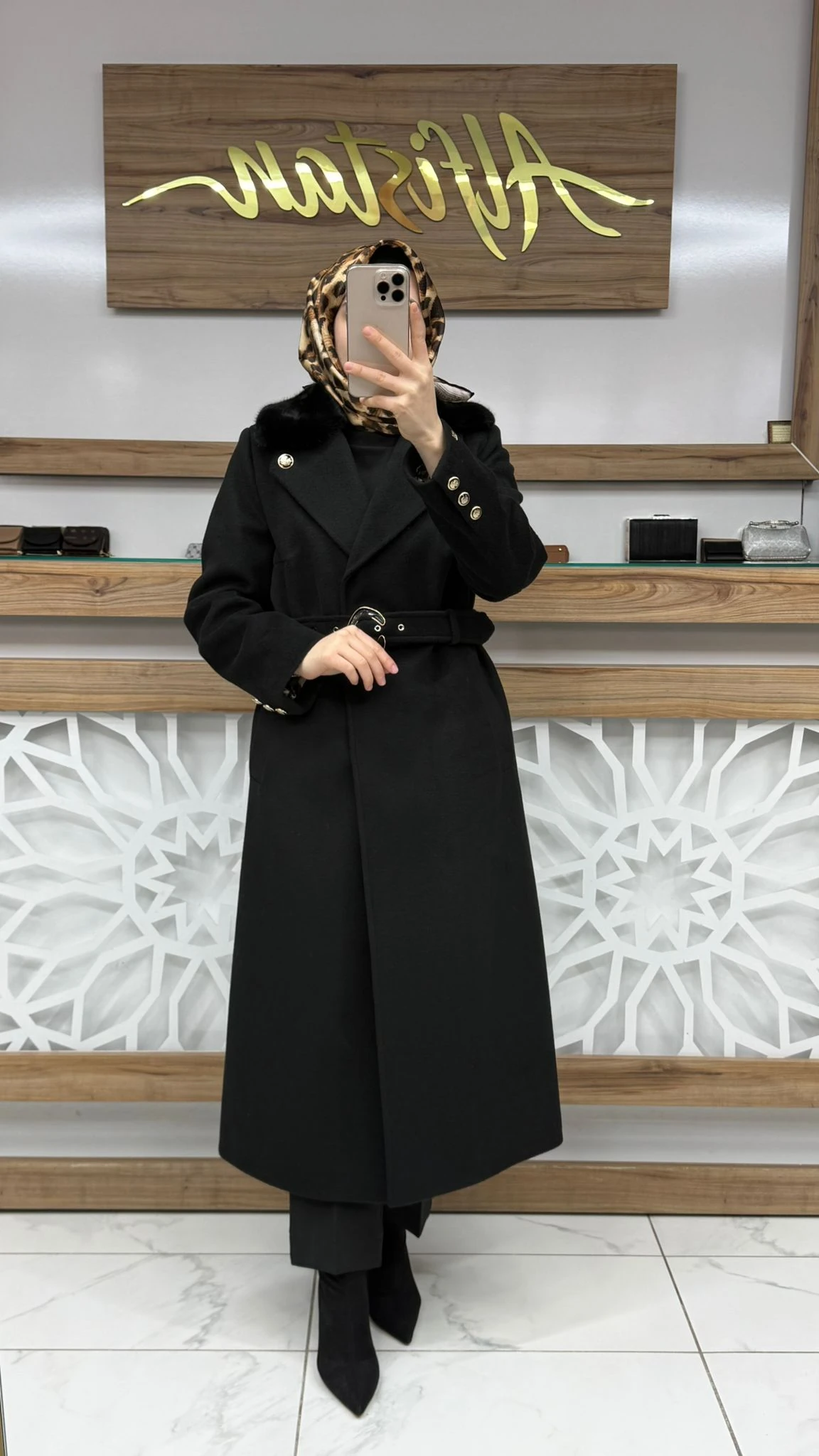 Yaka Detaylı Kemerli Manto  Zühre 13866 - siyah