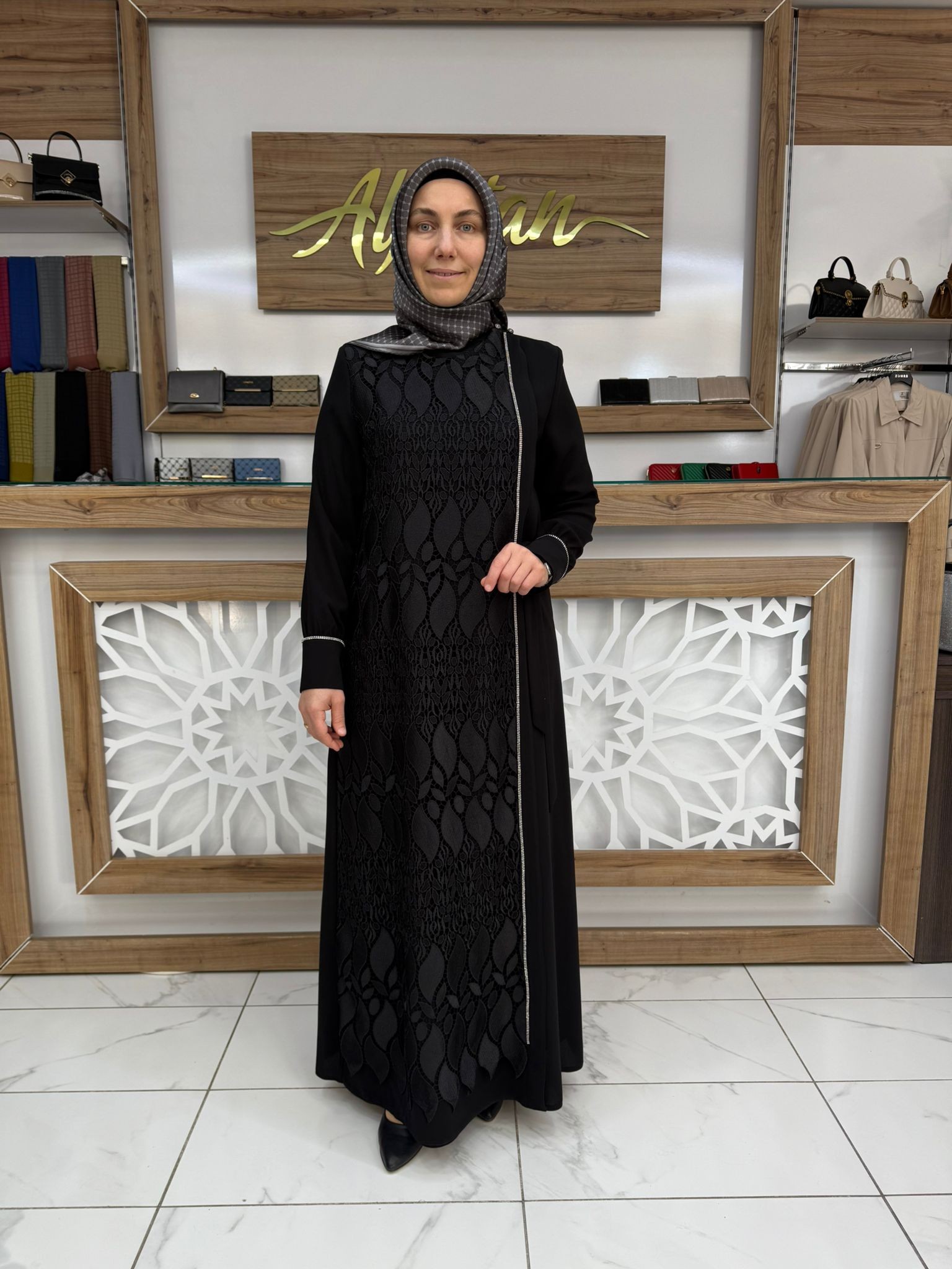 Güpürlü Taşlı Kapaklı Abiye Ferace SİYAH srm 8245