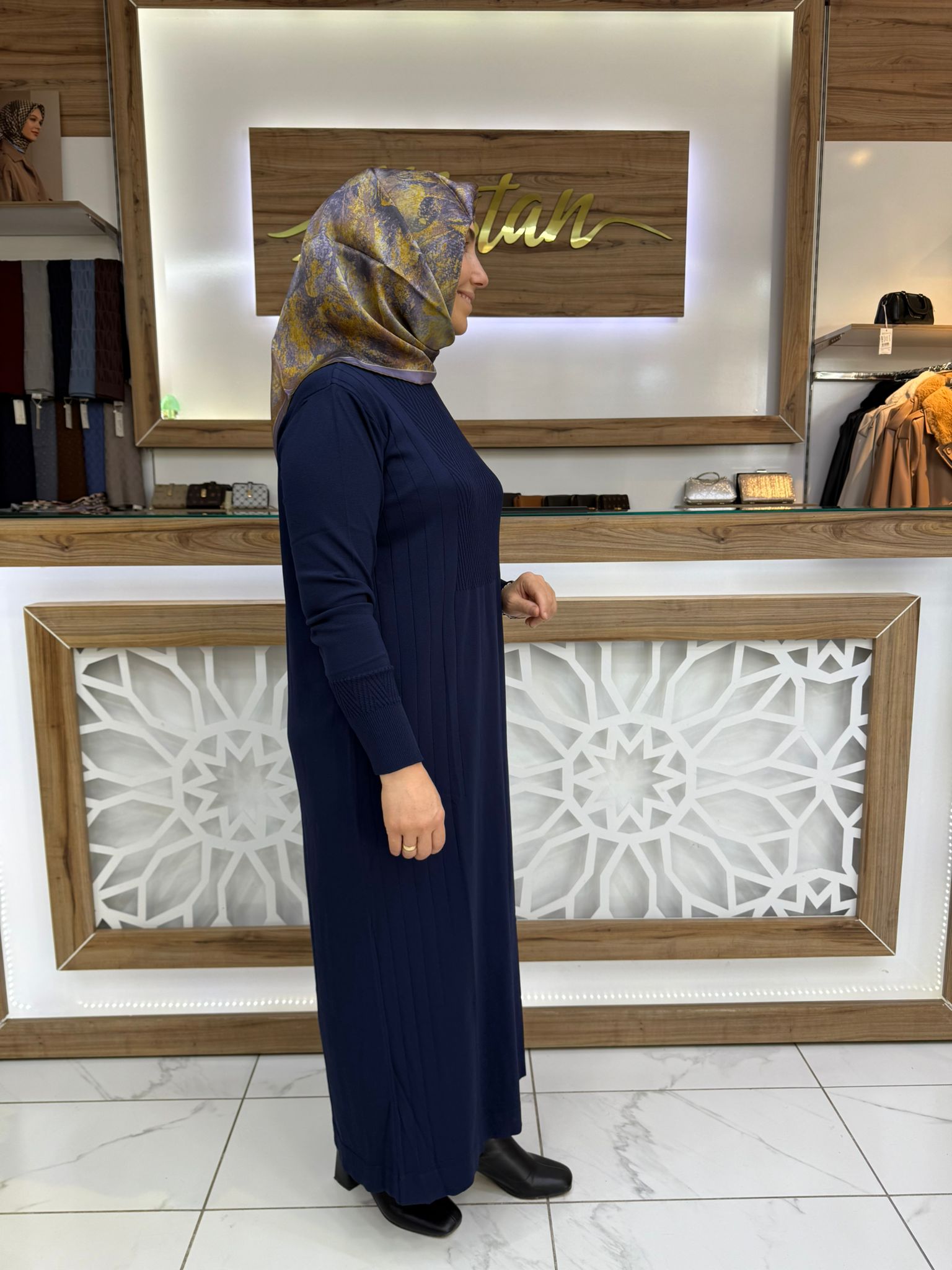 Çizgi Detaylı  Önü V Detaylı Elbise nuss NS-26K509