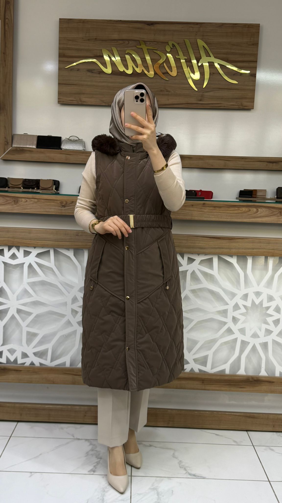 Beli Lastikli Kapitone Kadın Tesettür Şişme Yelek srm 1517 - vizon