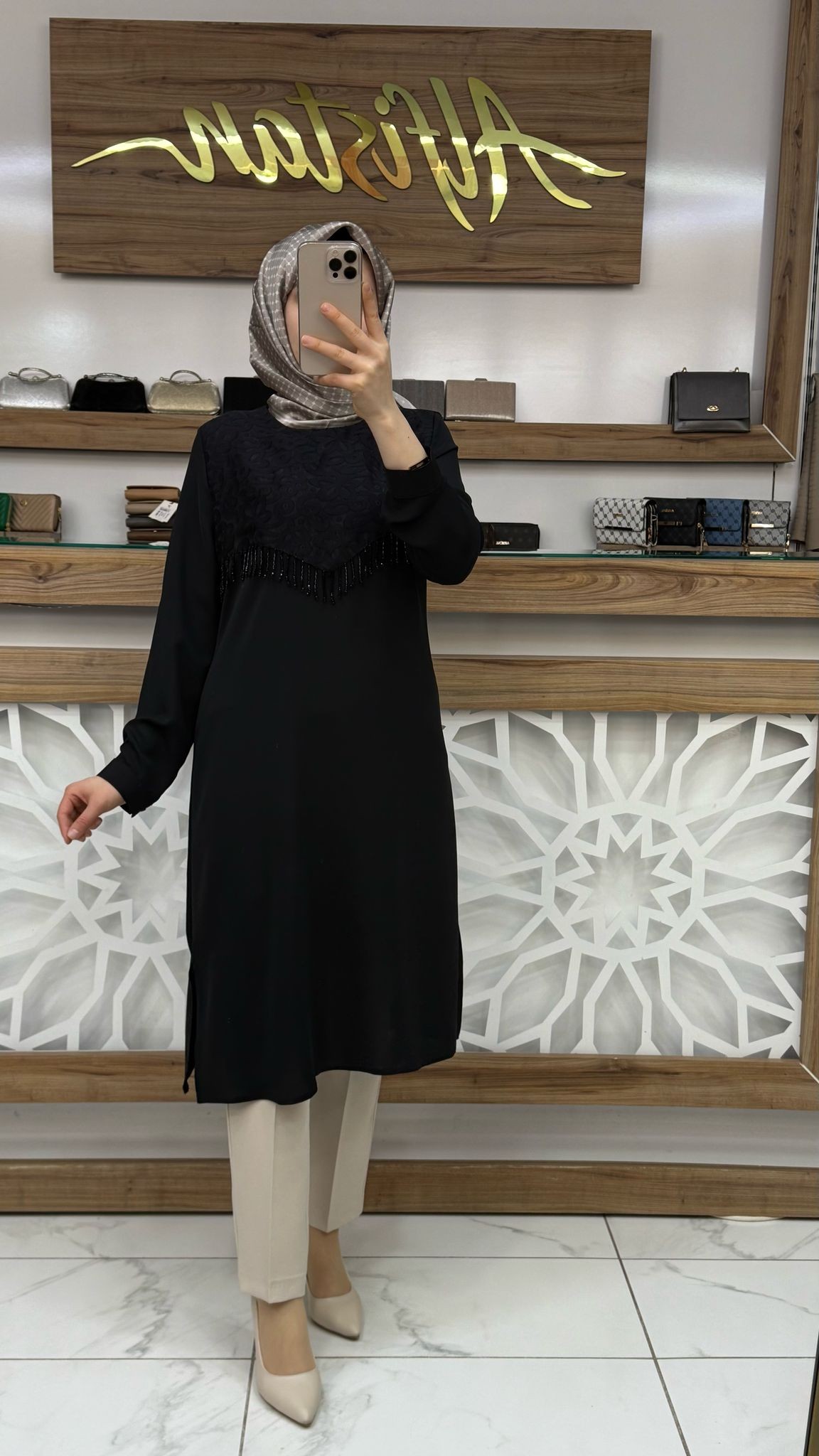 Yakma Taşlı Tesettür Tunik SİYAH qtn 2946
