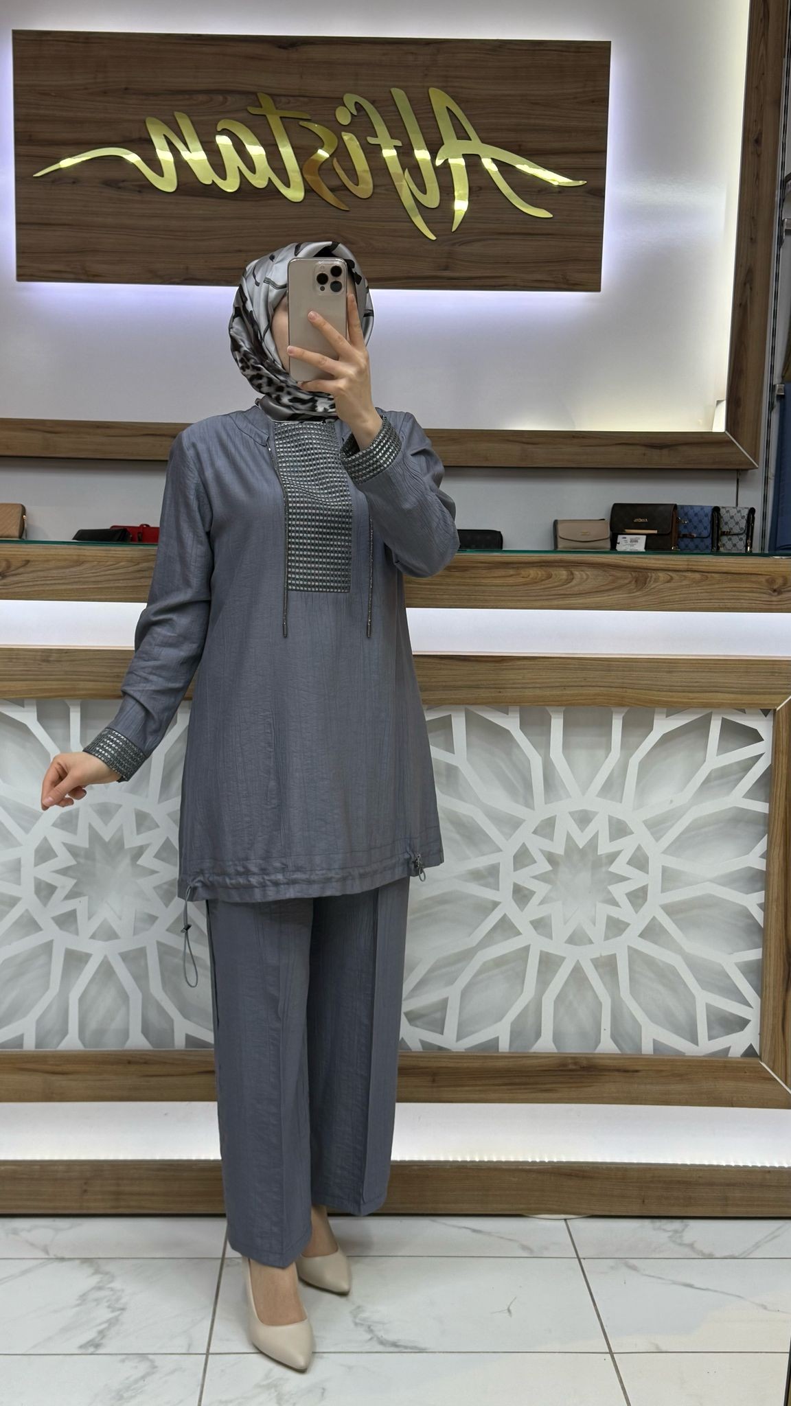 File Detaylı  Pantolonlu İkili Takım çnrö 2040